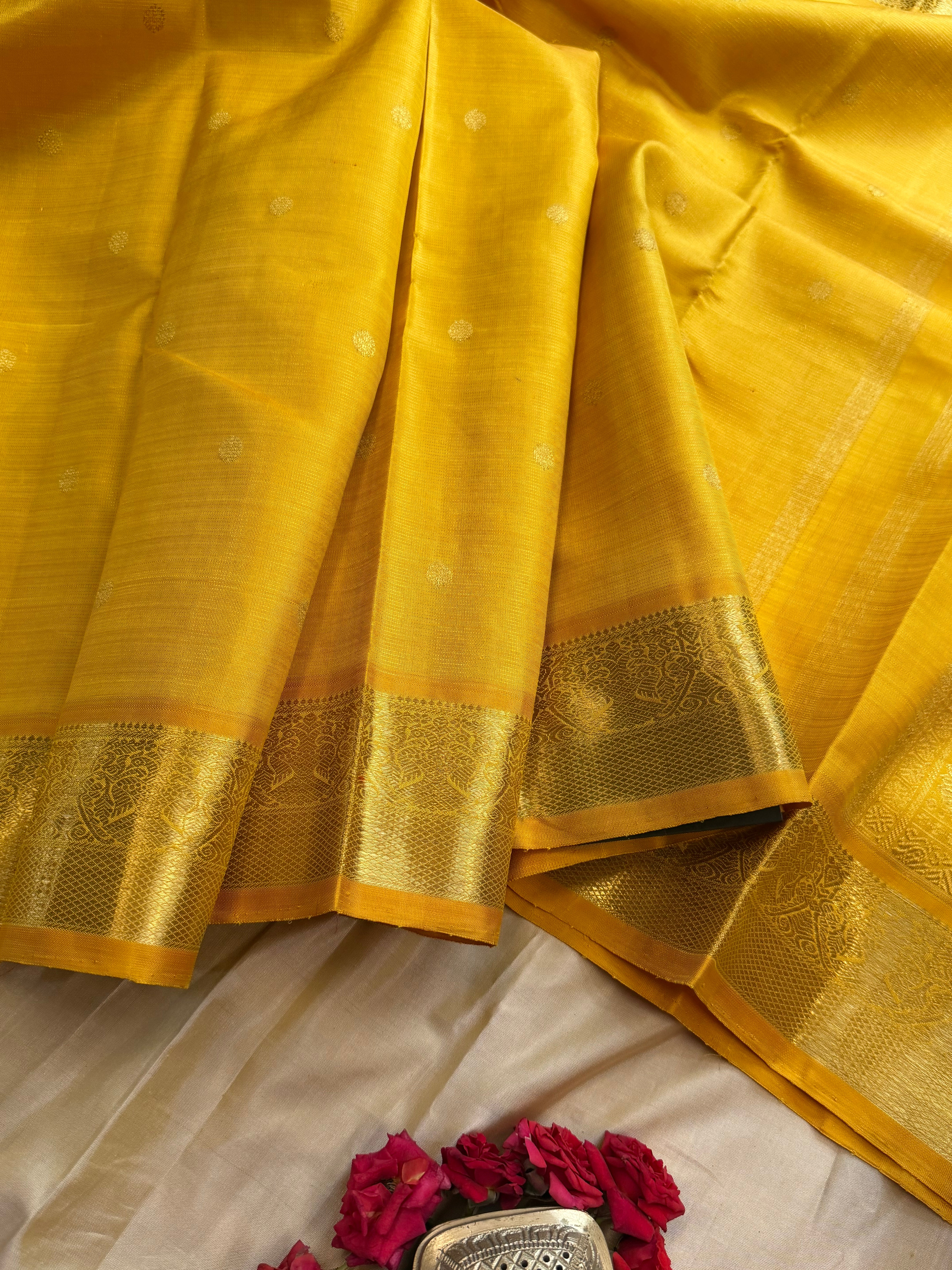 Golden mustard Vairaoosi / pure Zari Kanjipuram silk