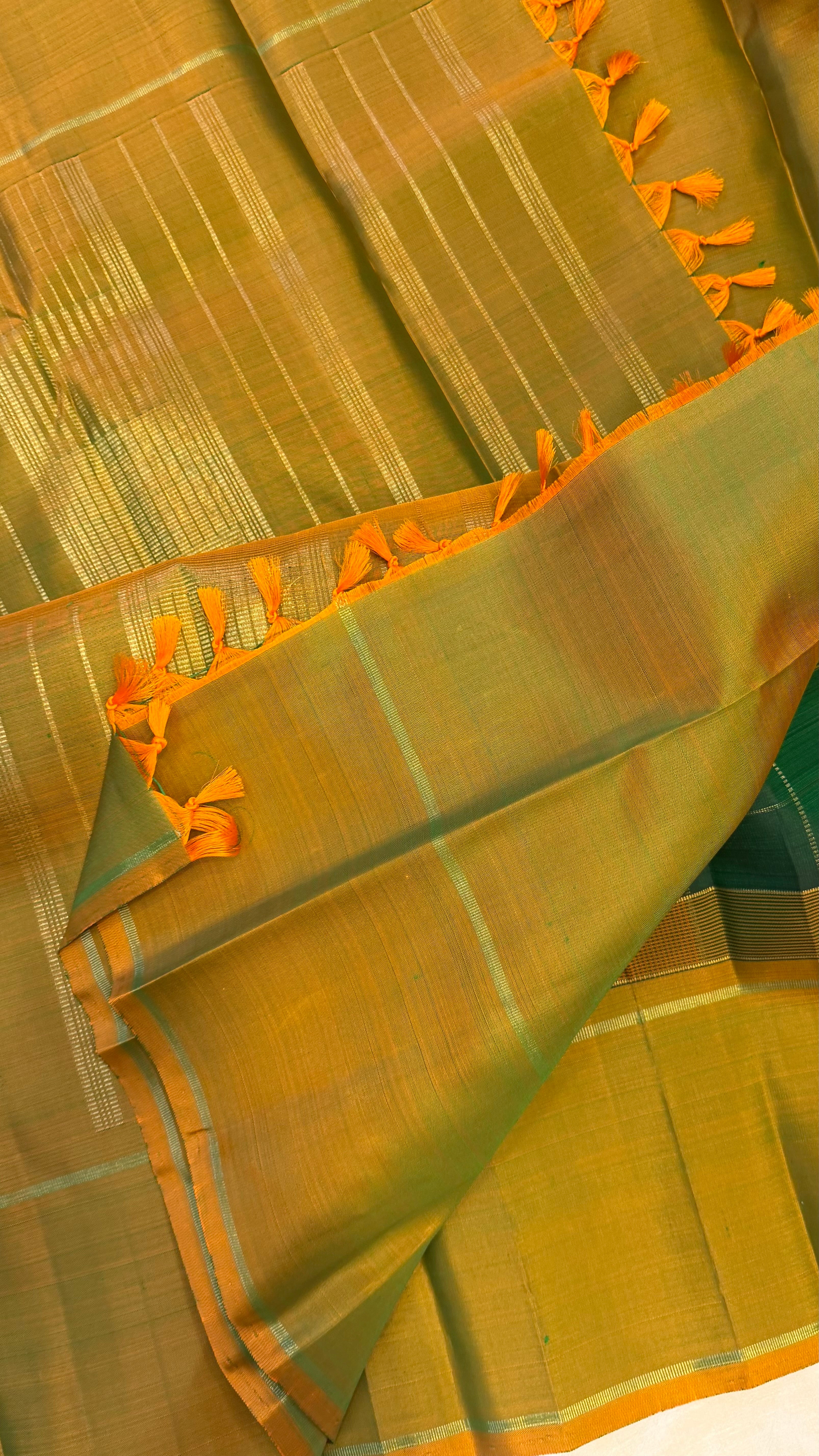Green and manthulir chettinad Kattam / Kanjipuram silk