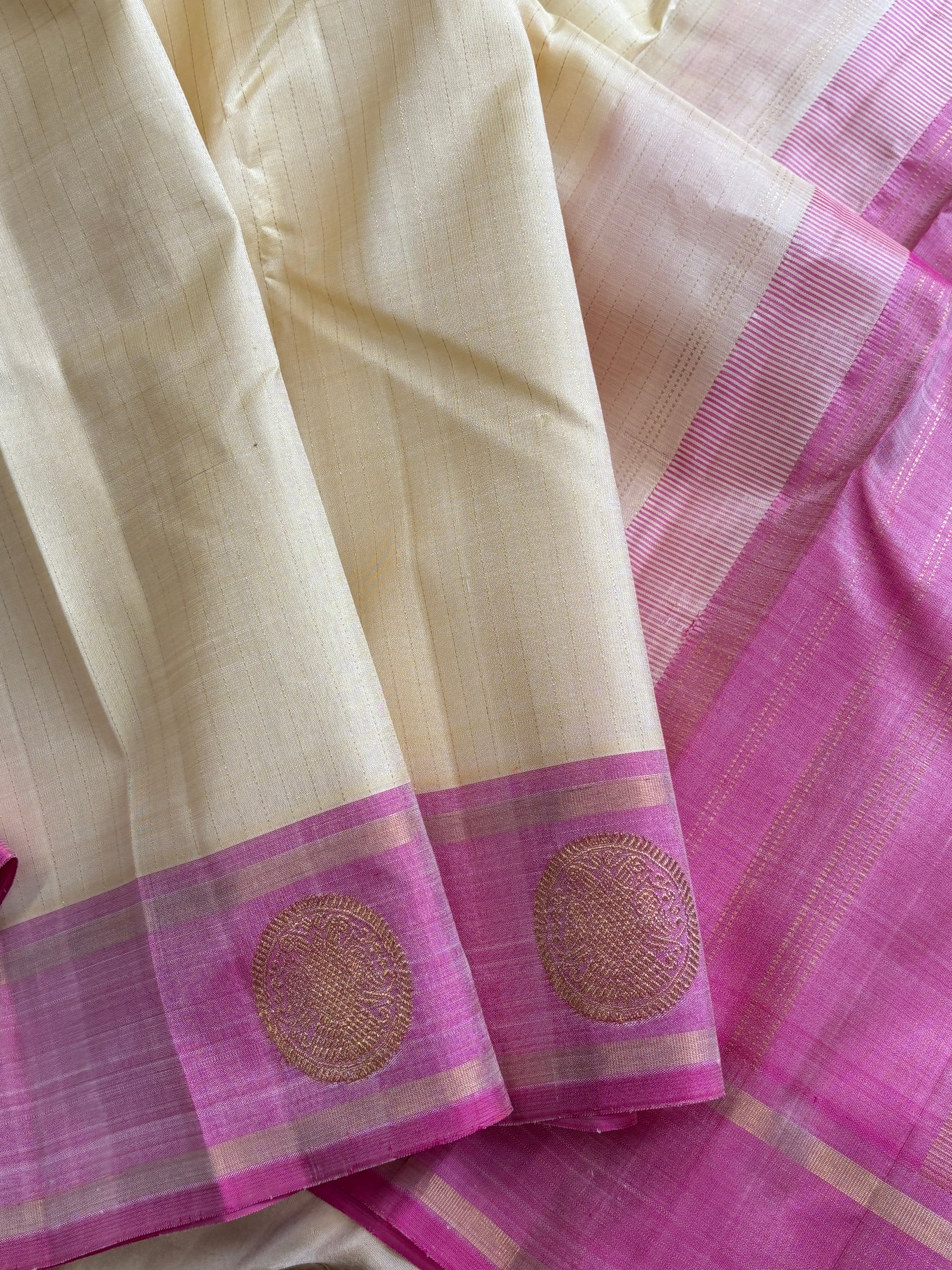 Off white Oosivanam simple kanjipuram silk