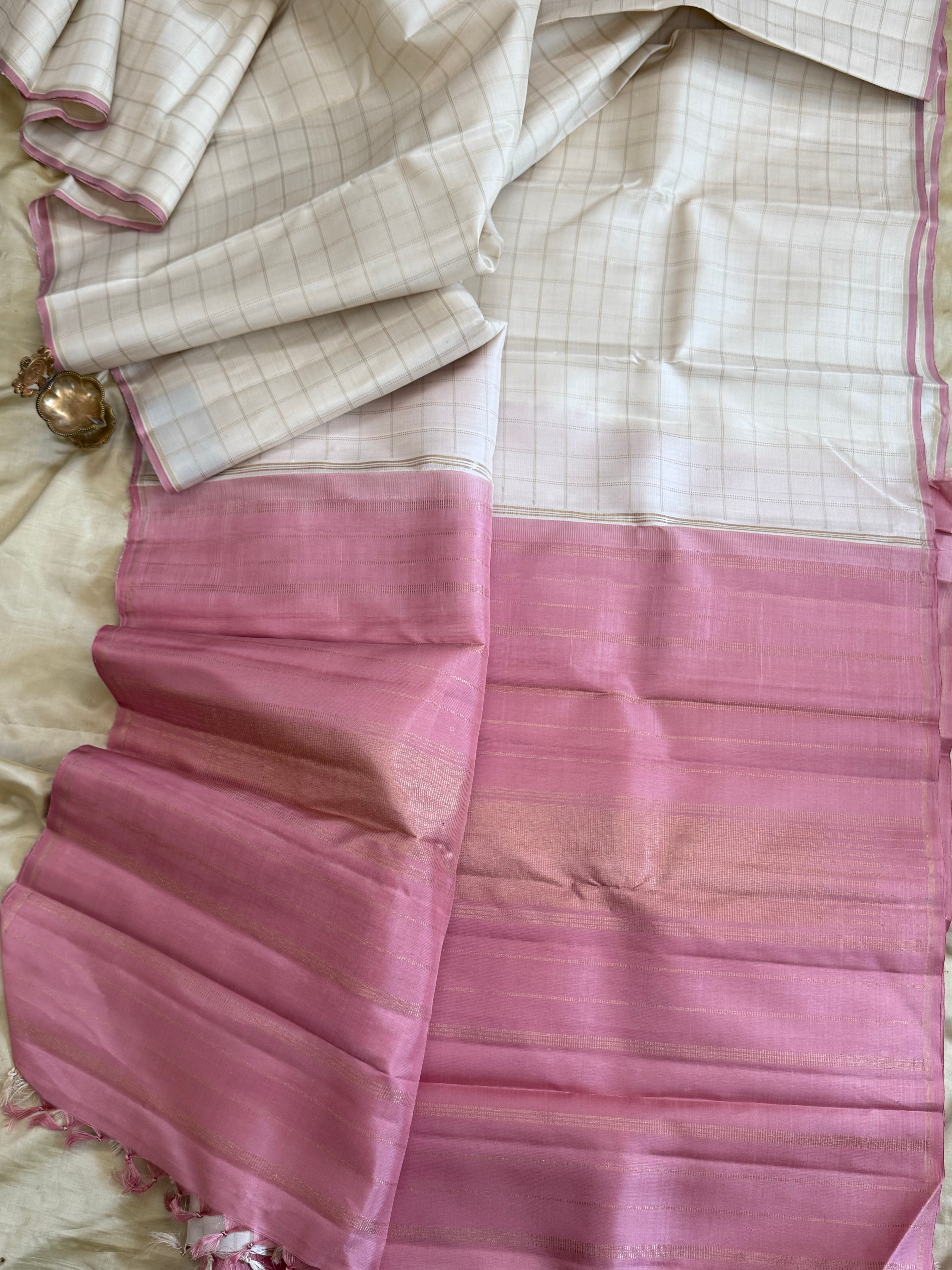 OFFWHITE BODY ZARI KATTAM / KANJIPURAM SILK SAREE CLSA 10715