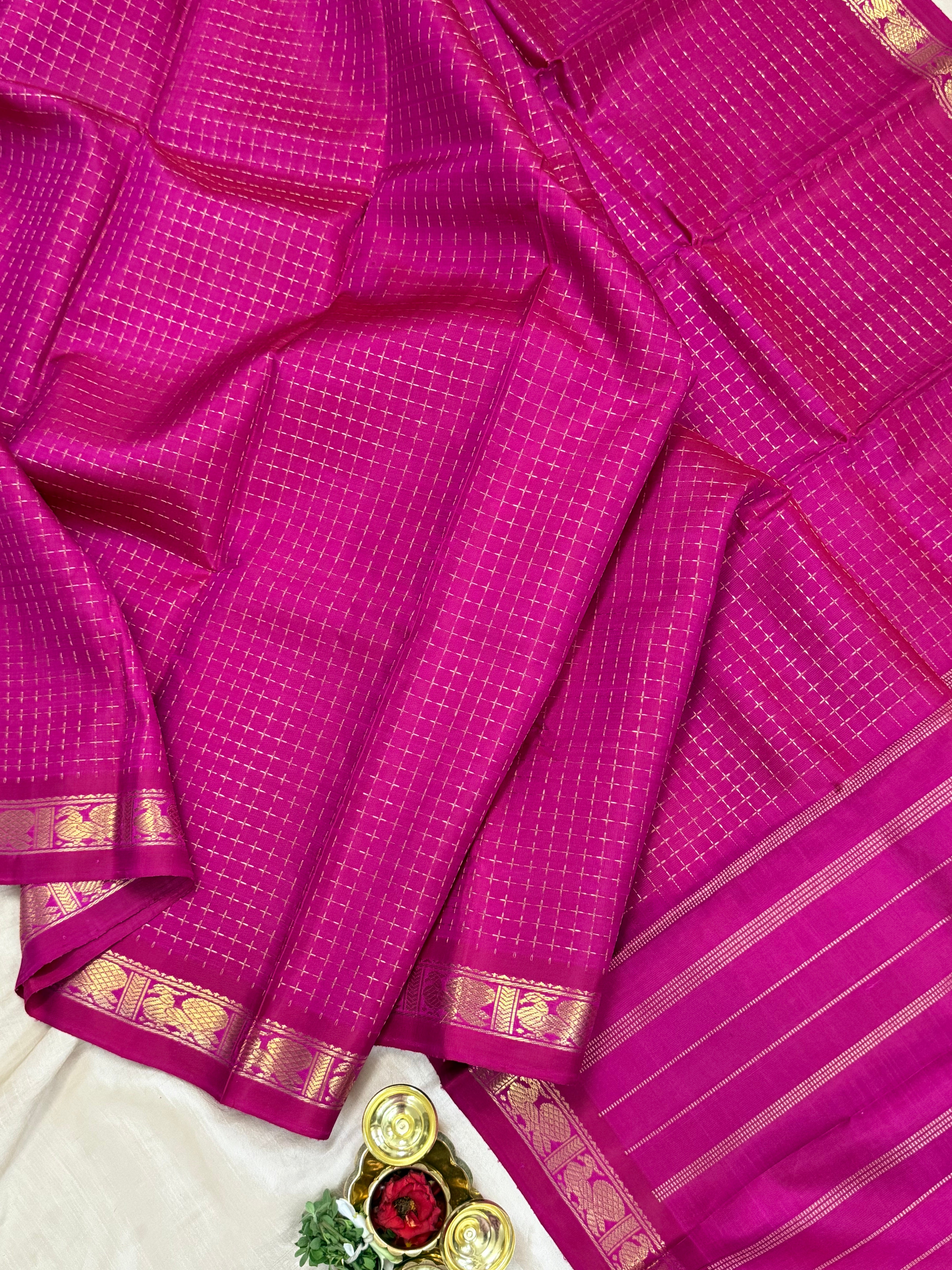 Pink plus butta small border / Kanjipuram silk