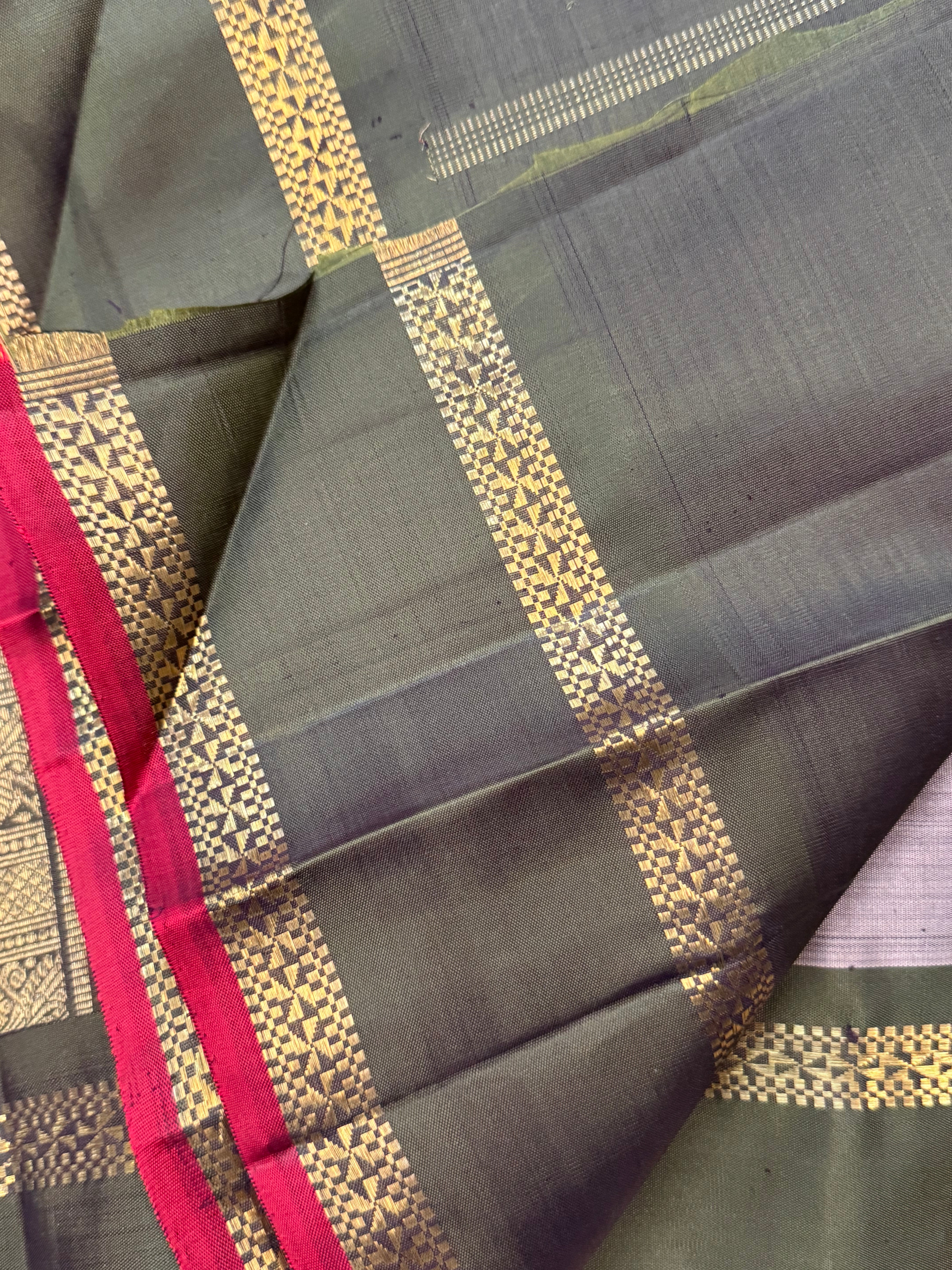Greyish green unique butta / Kanjipuram silk