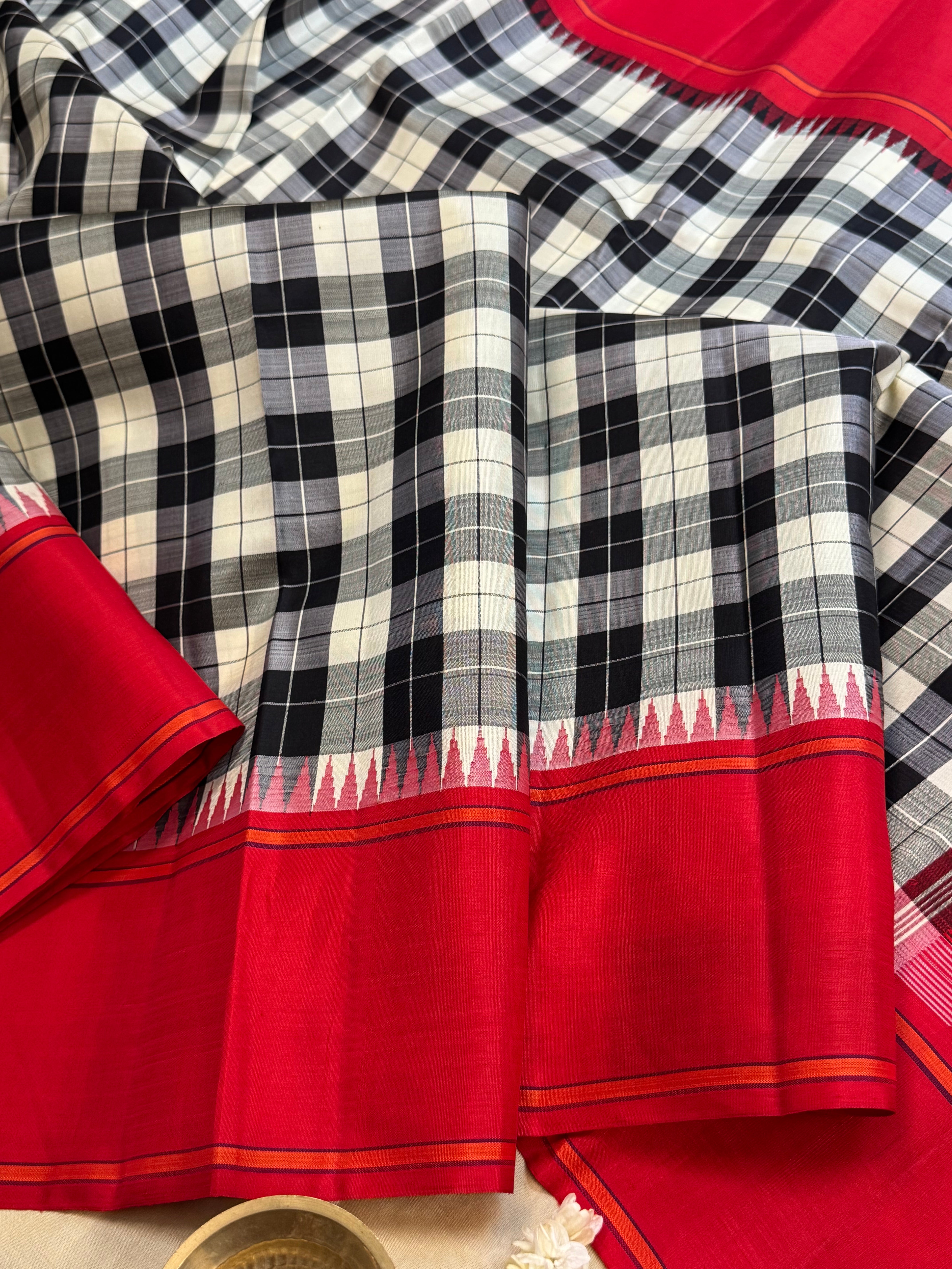 Black and white burberry checks / Arani silk