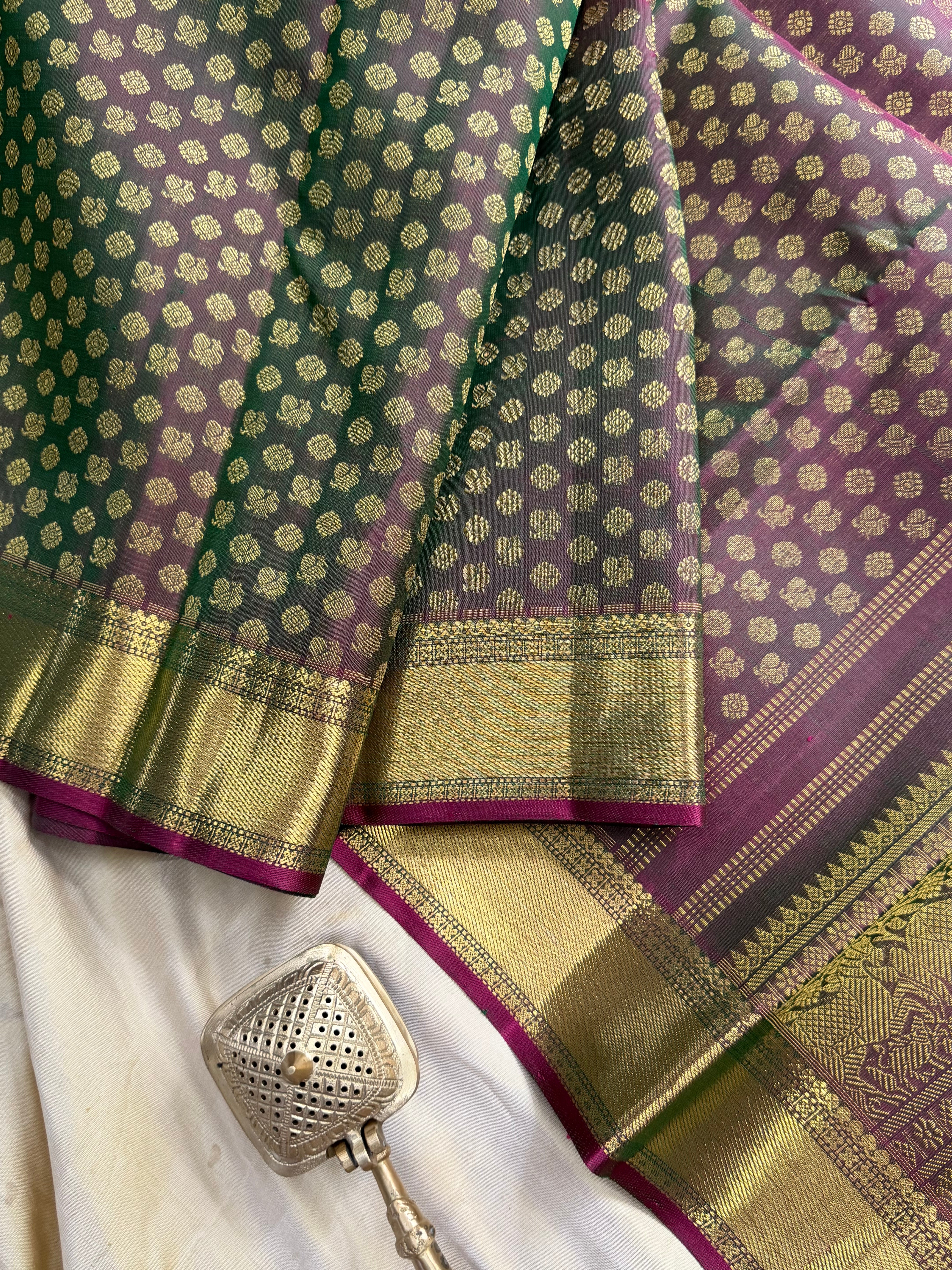 1 lakh Butta manthulir bridal pure Zari Kanjipuram silk
