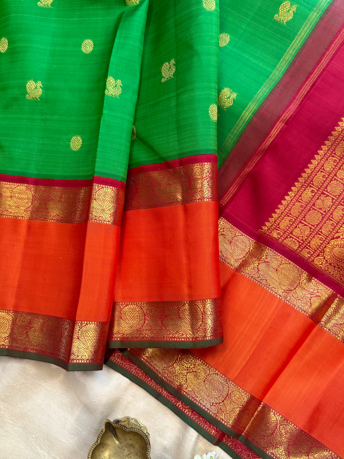 Premam: pachai kili Korvai kanjipuram silk