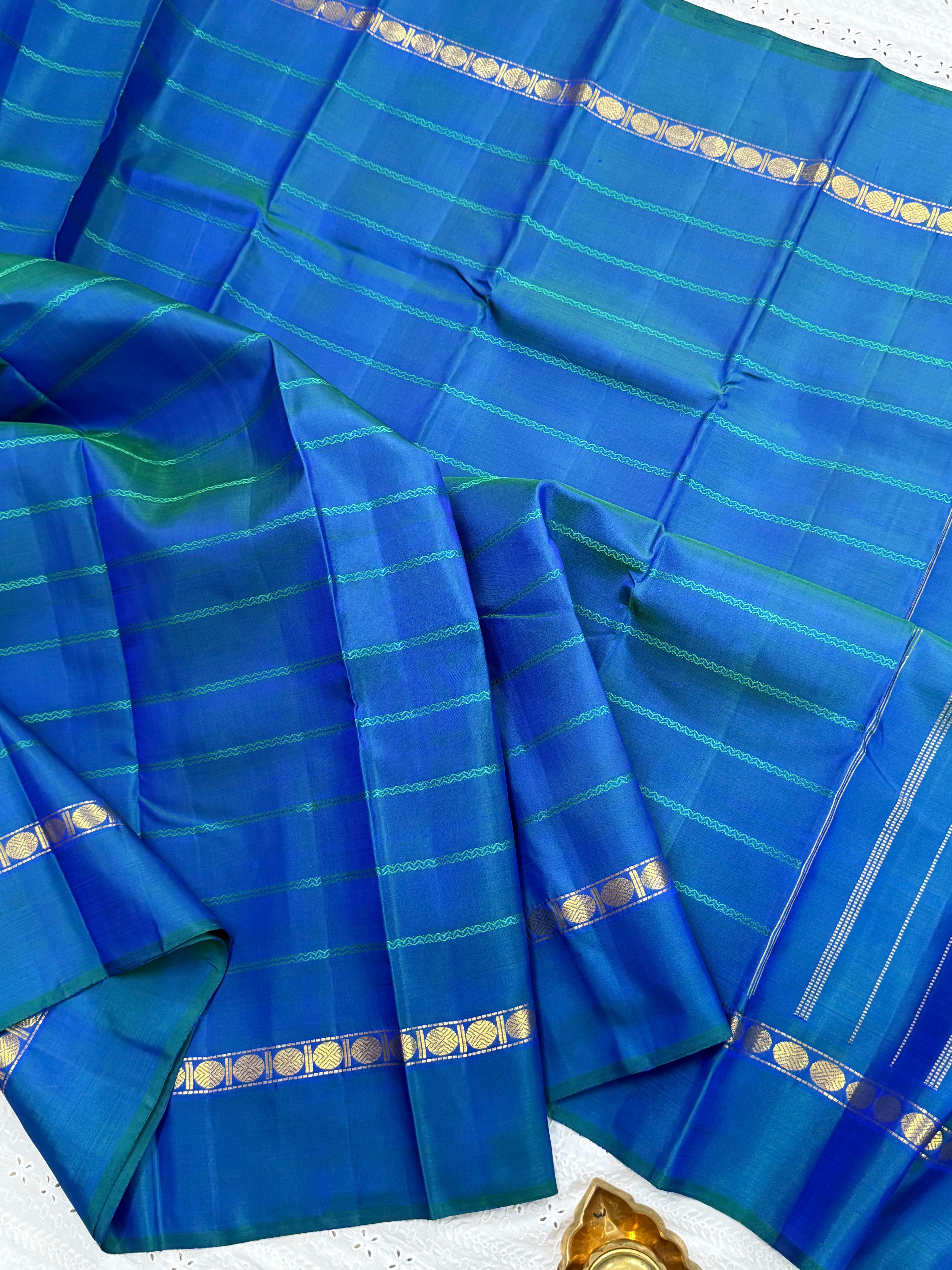 MAYILKAZHUTHU BODY THREAD VELDHARI/KANJIPURAM SILK SAREE CLSA7474