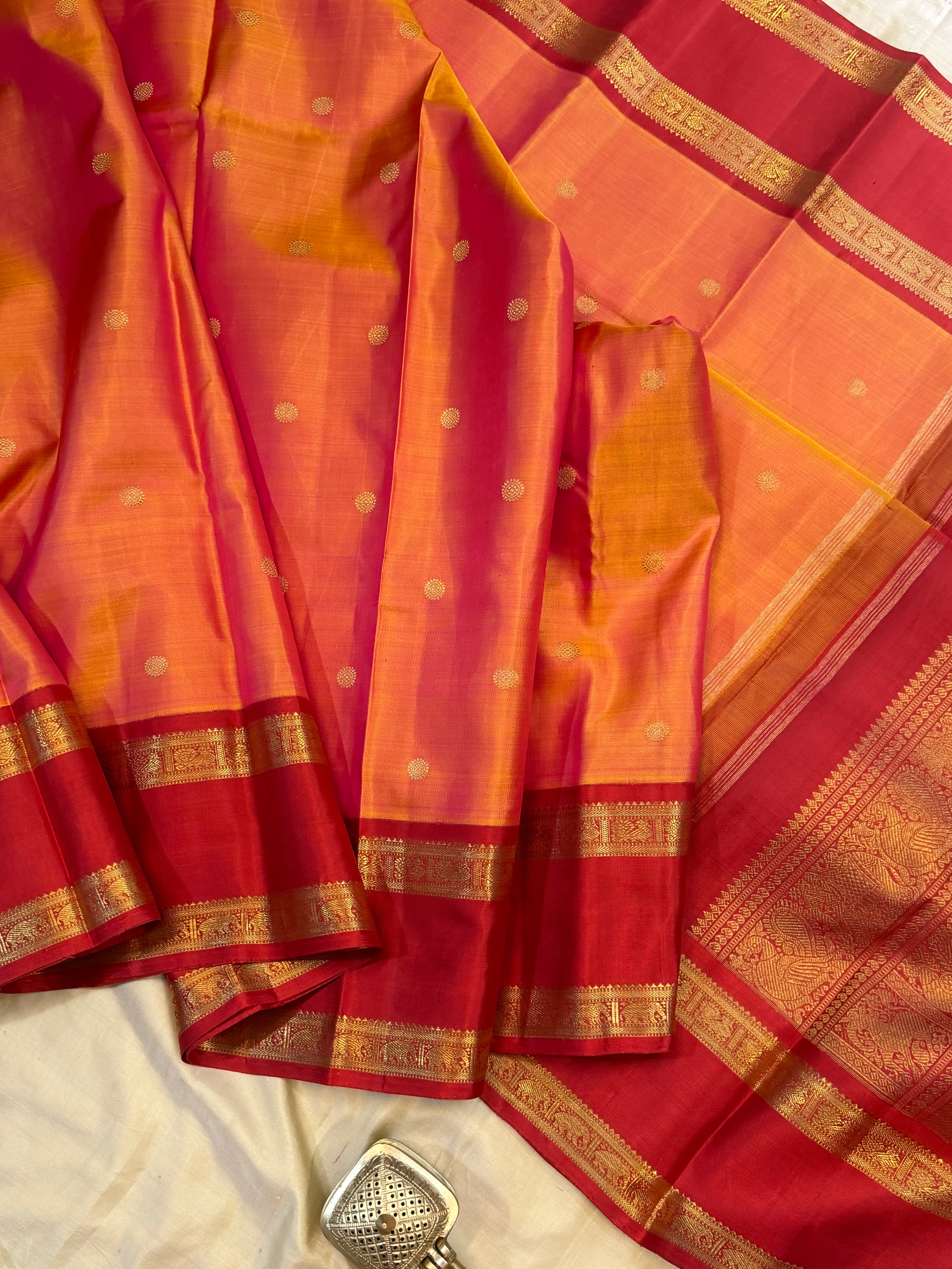 Yellow by pink kai korvai / kanjipuram silk