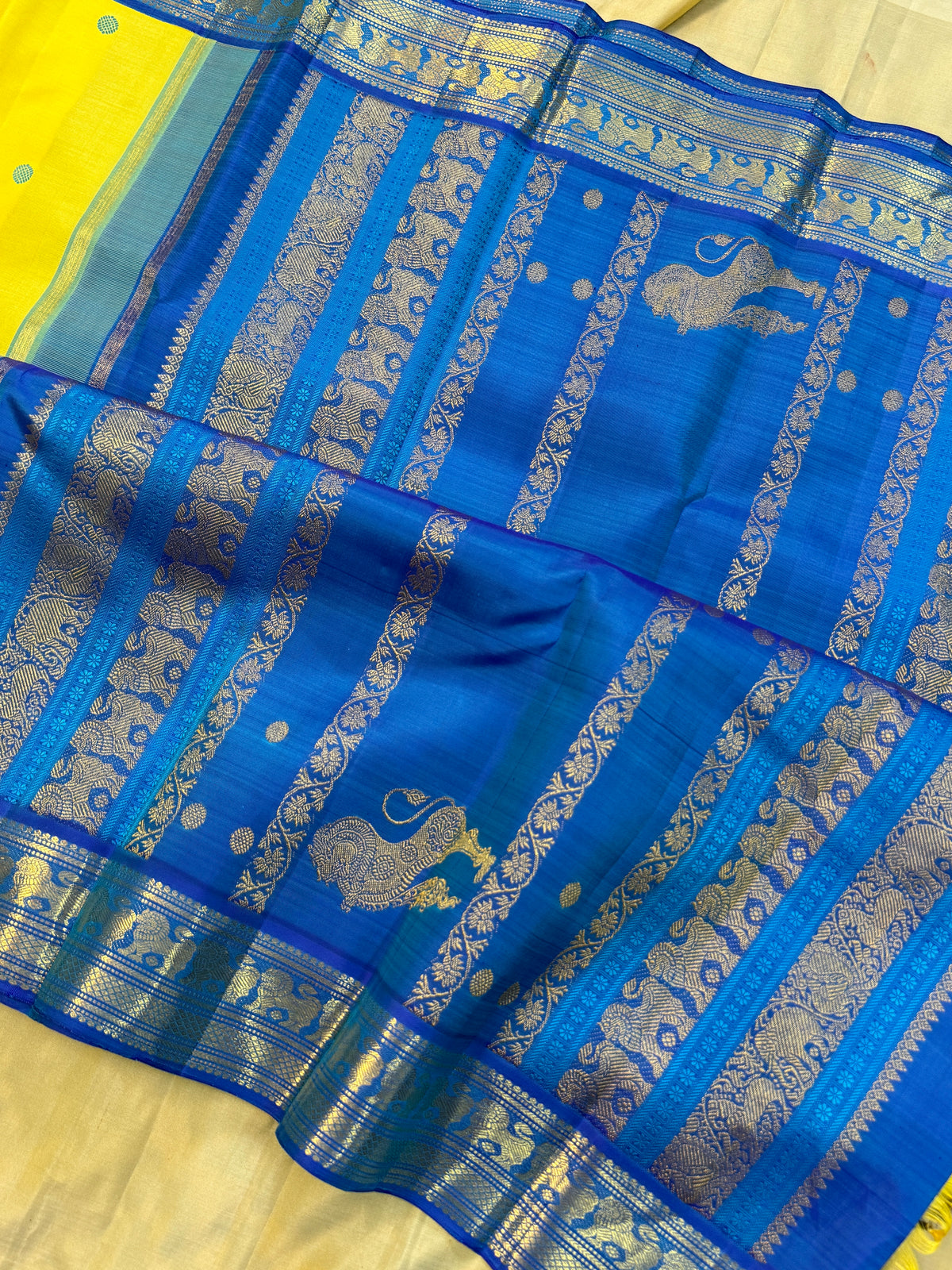 Lime yellow Kai Korvai / pure Kanjipuram silk