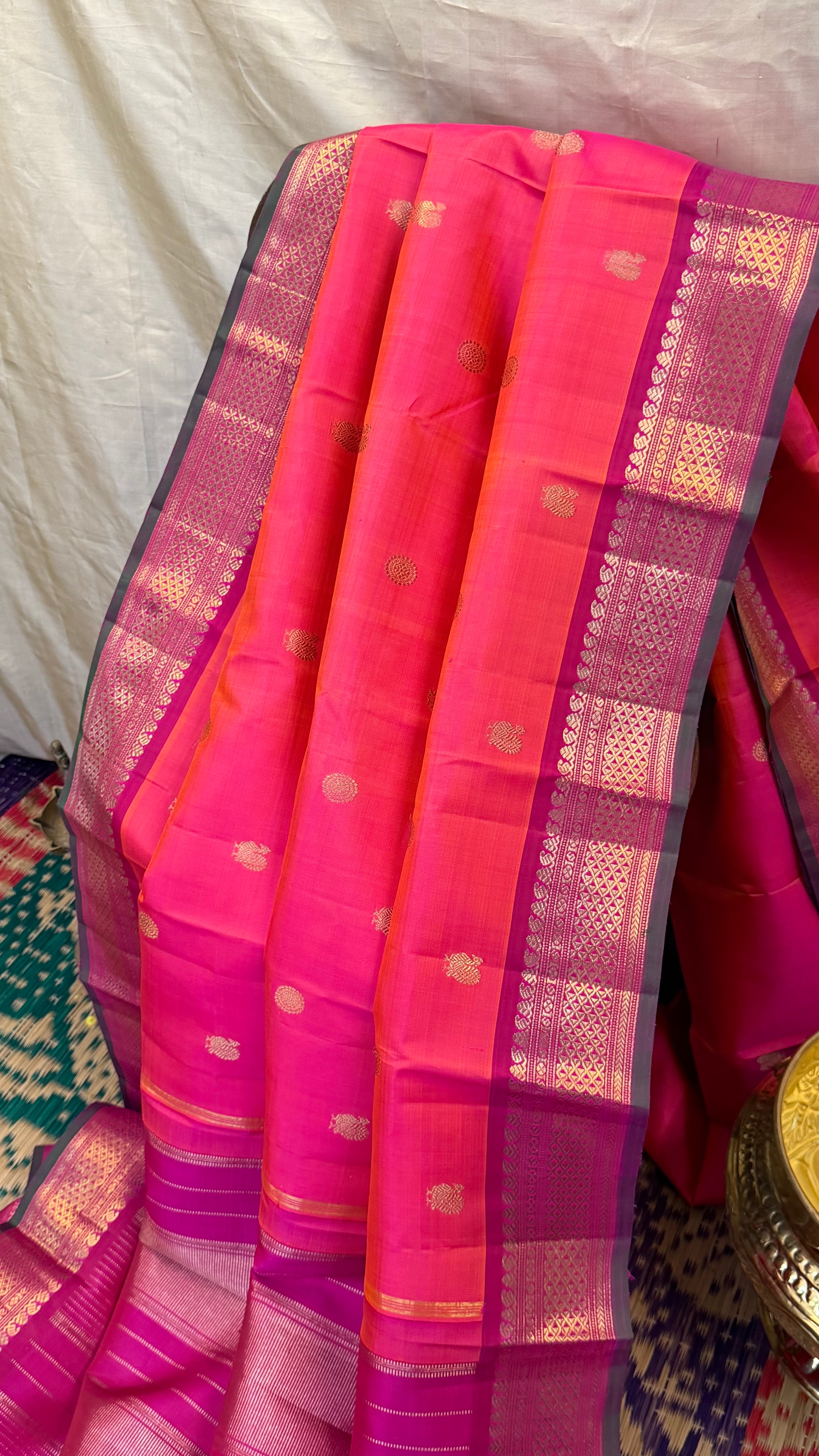 Swapnam :Kangambaram pink border / Kanjipuram silk