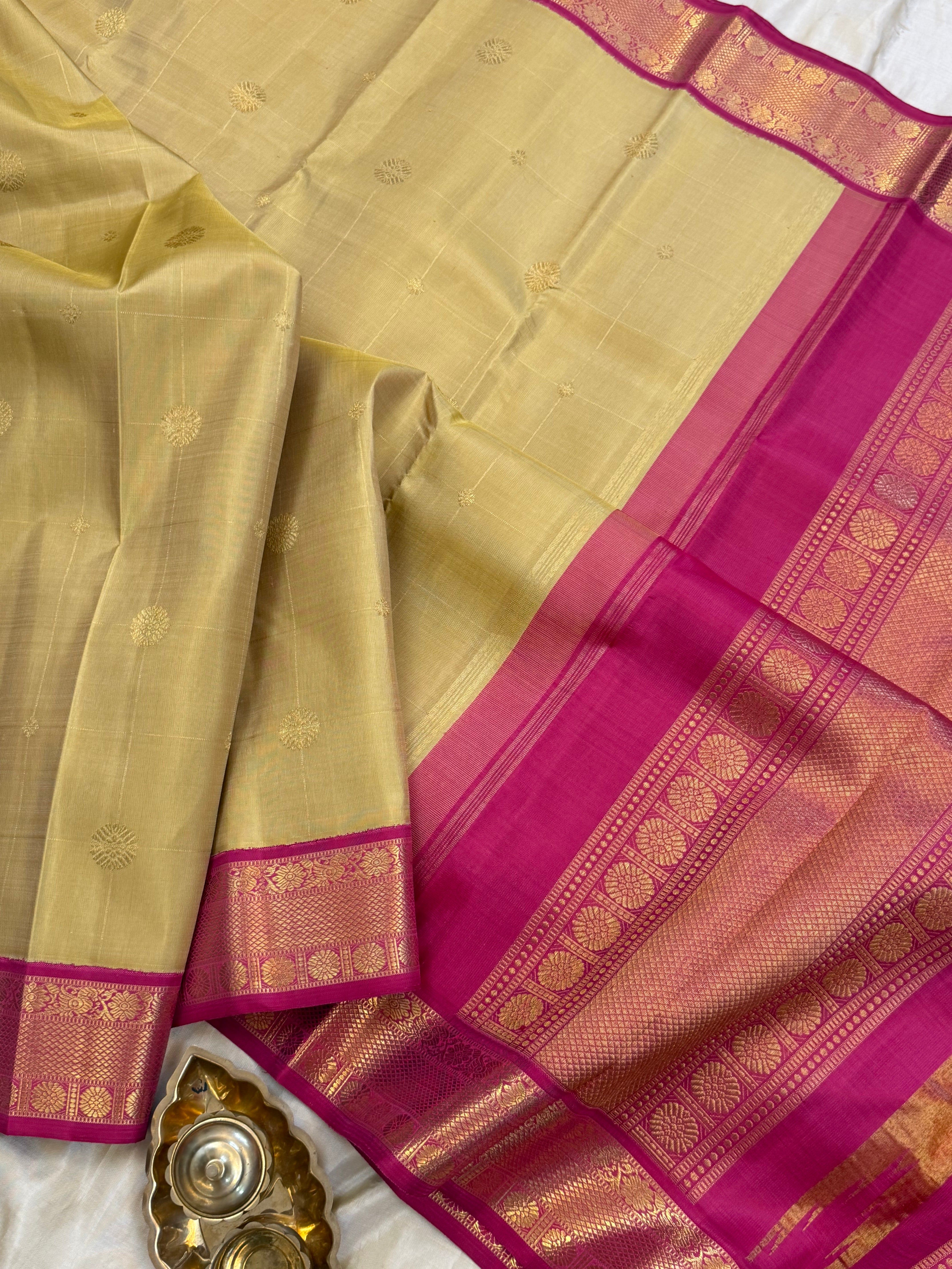 Light pastel yellow Kattam Butta Korvai Kanjipuram silk
