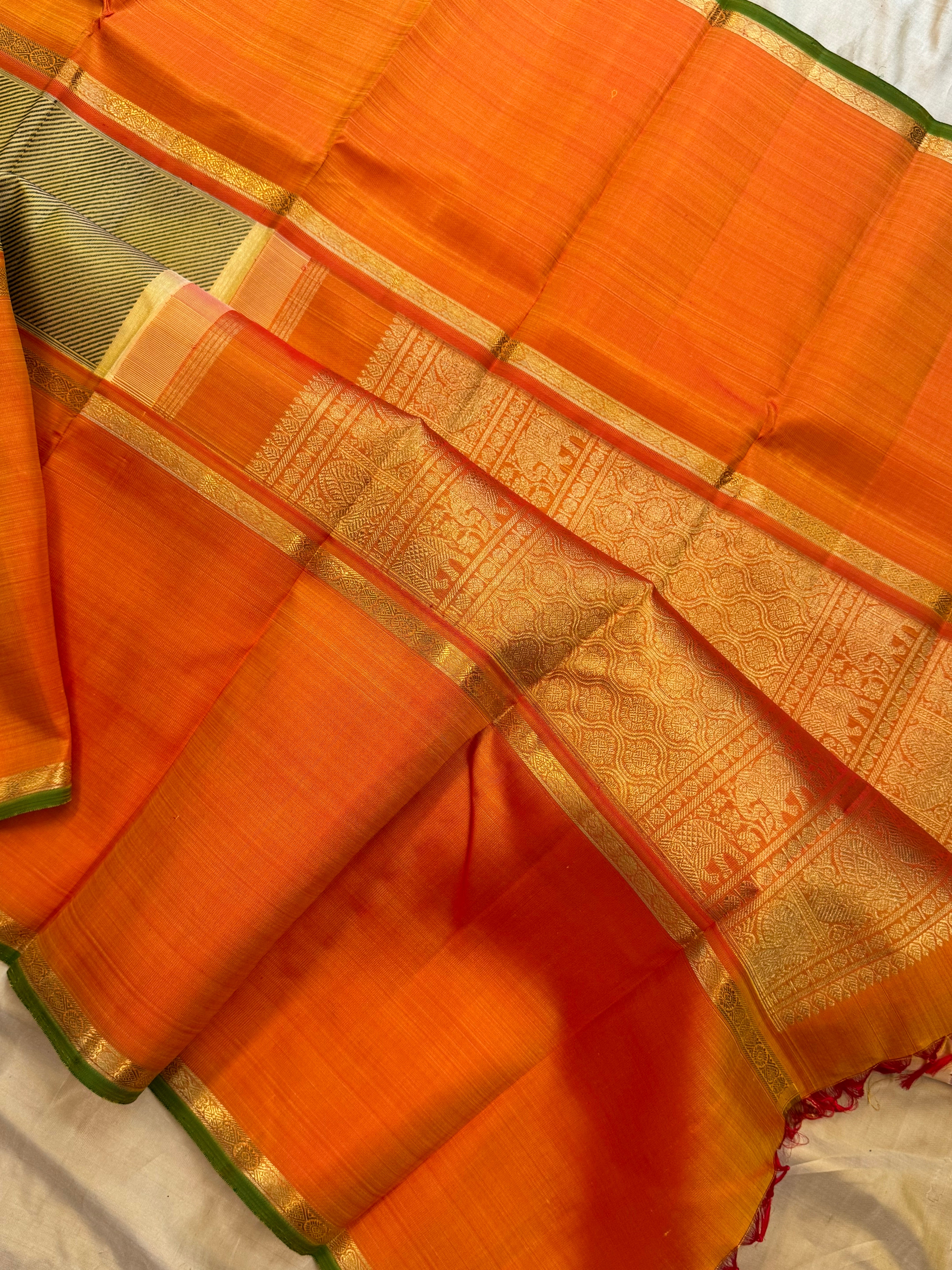 Lehariya long border/ Kanjipuram silk