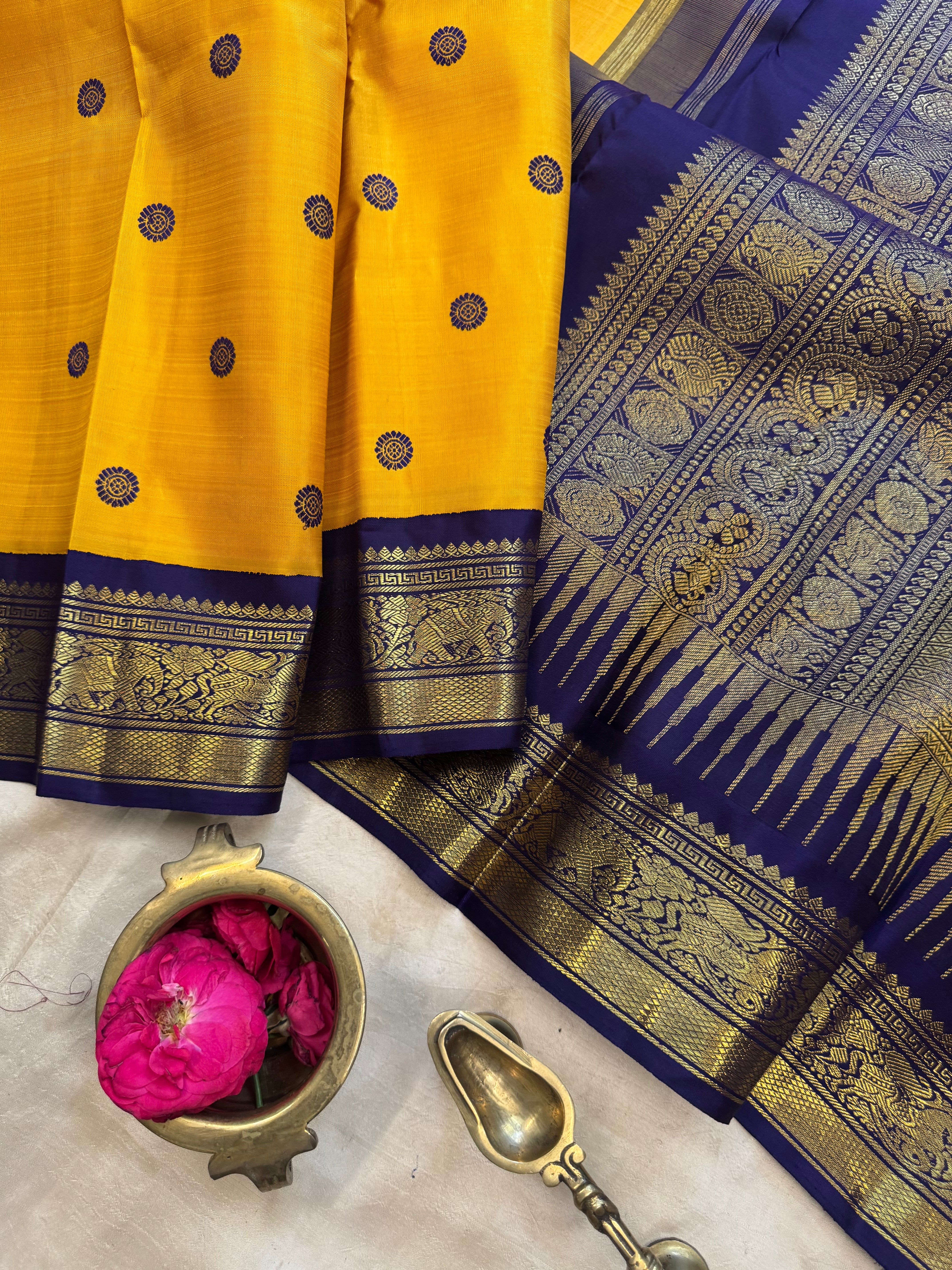 Pumpkin yellow korvai / kanjipuram silk