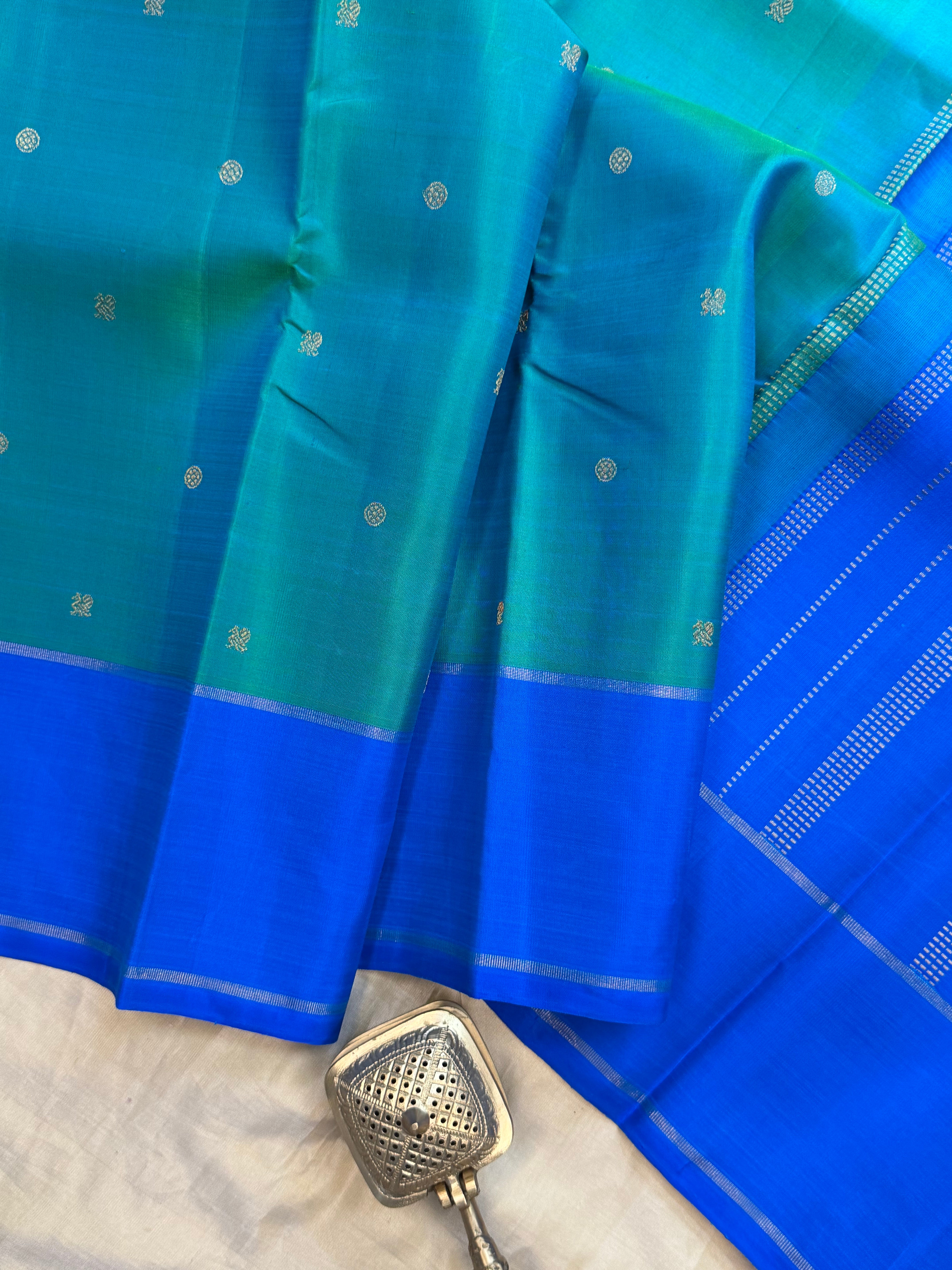Permam : sea blue Annam Butta / Kanjipuram silk CL6681