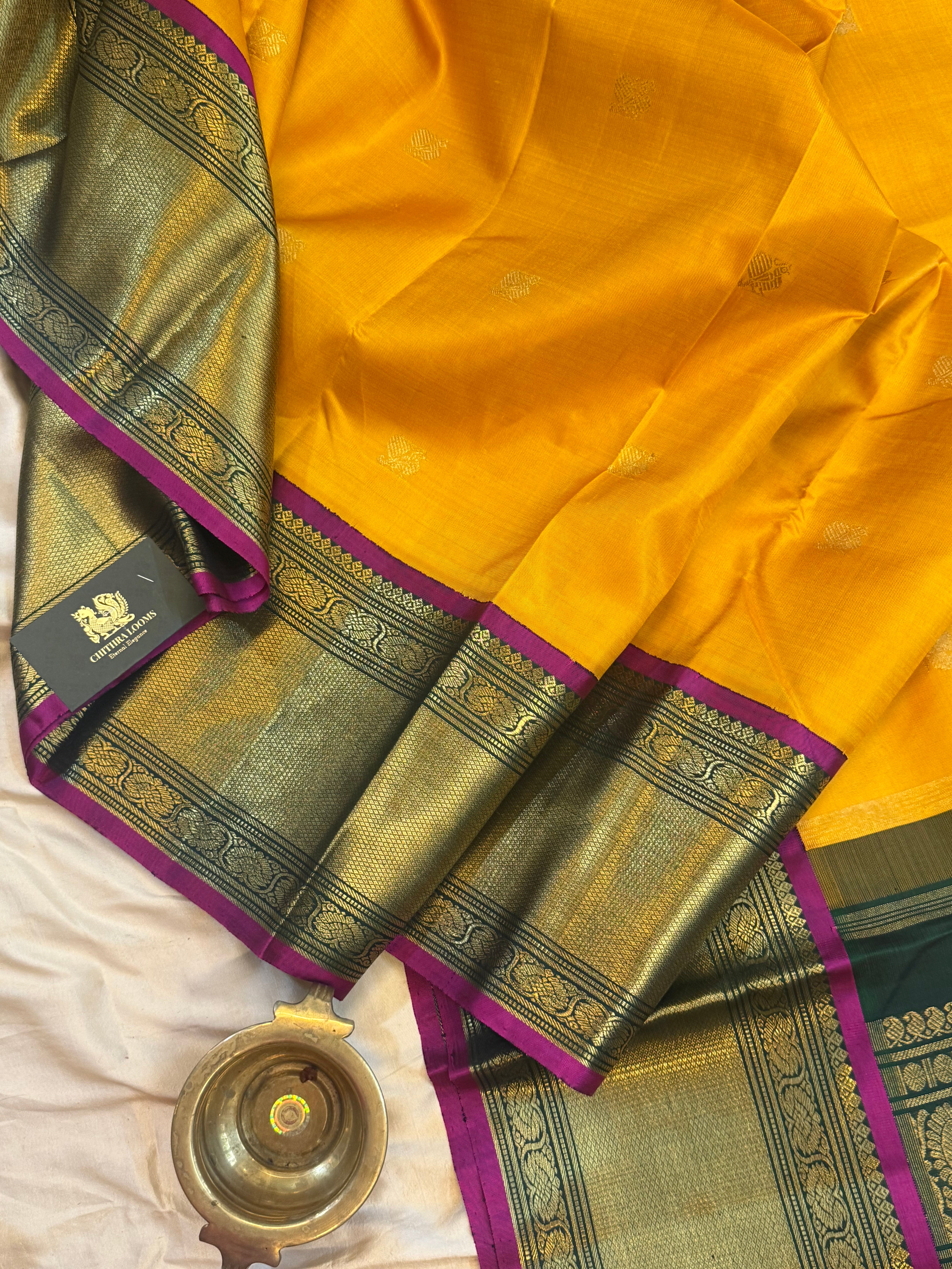 Exclusive yellow Kai korvai/ kanjipuram silk