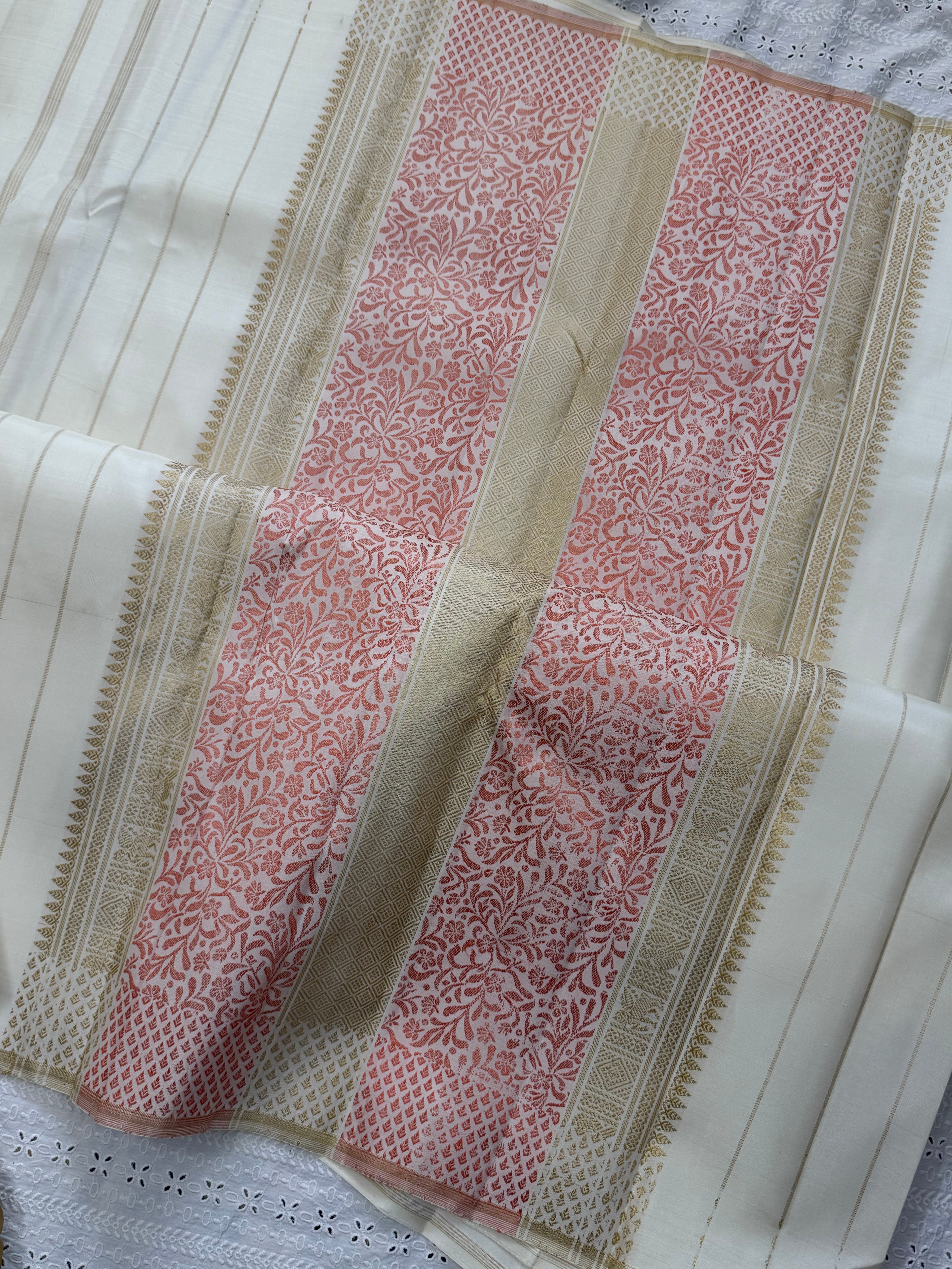 Offwhite small temple border Unique pallu/ Kanjipuram Silk CL10142