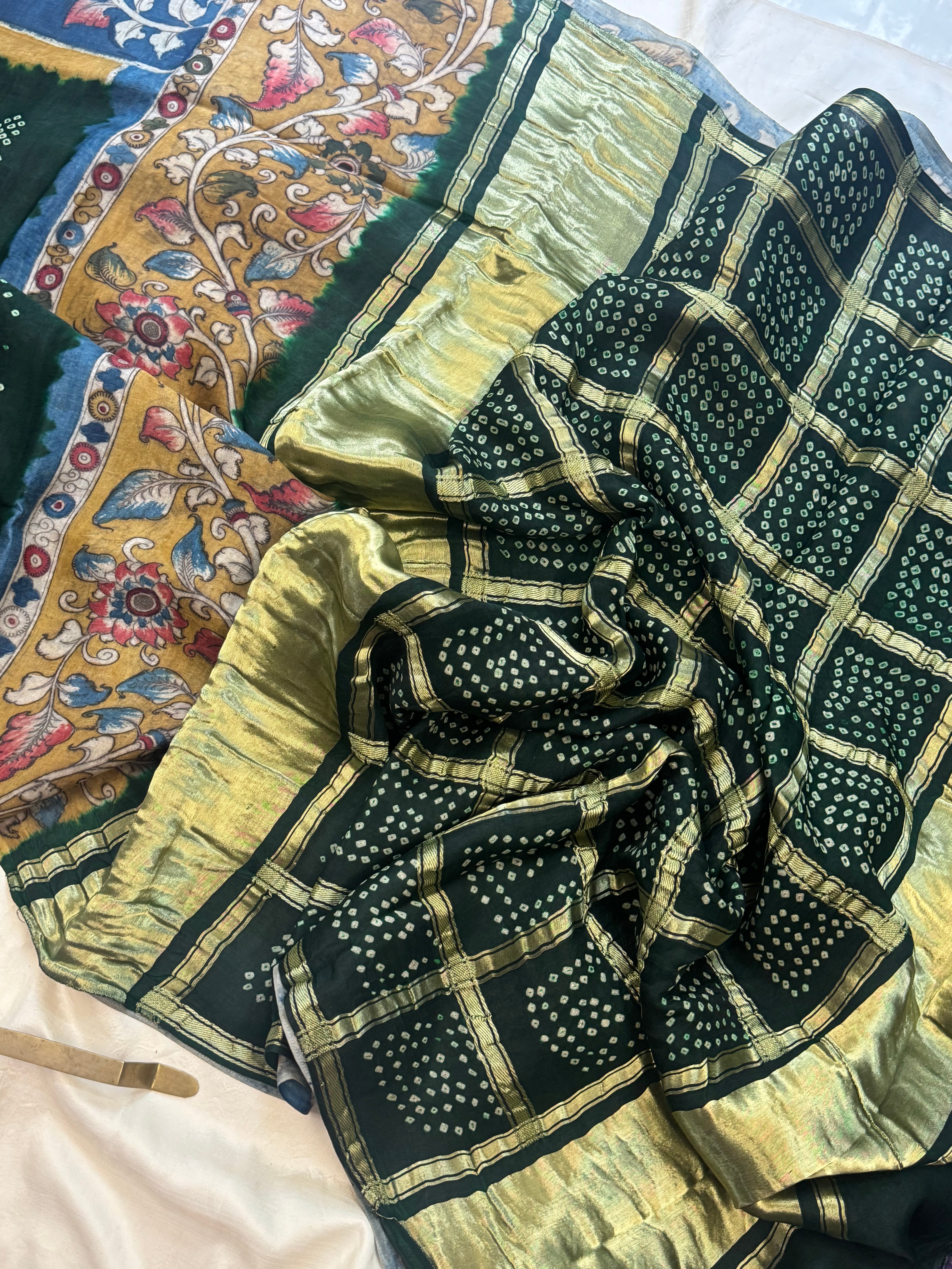 Gajji silk border Kalamkari / Bandhini saree