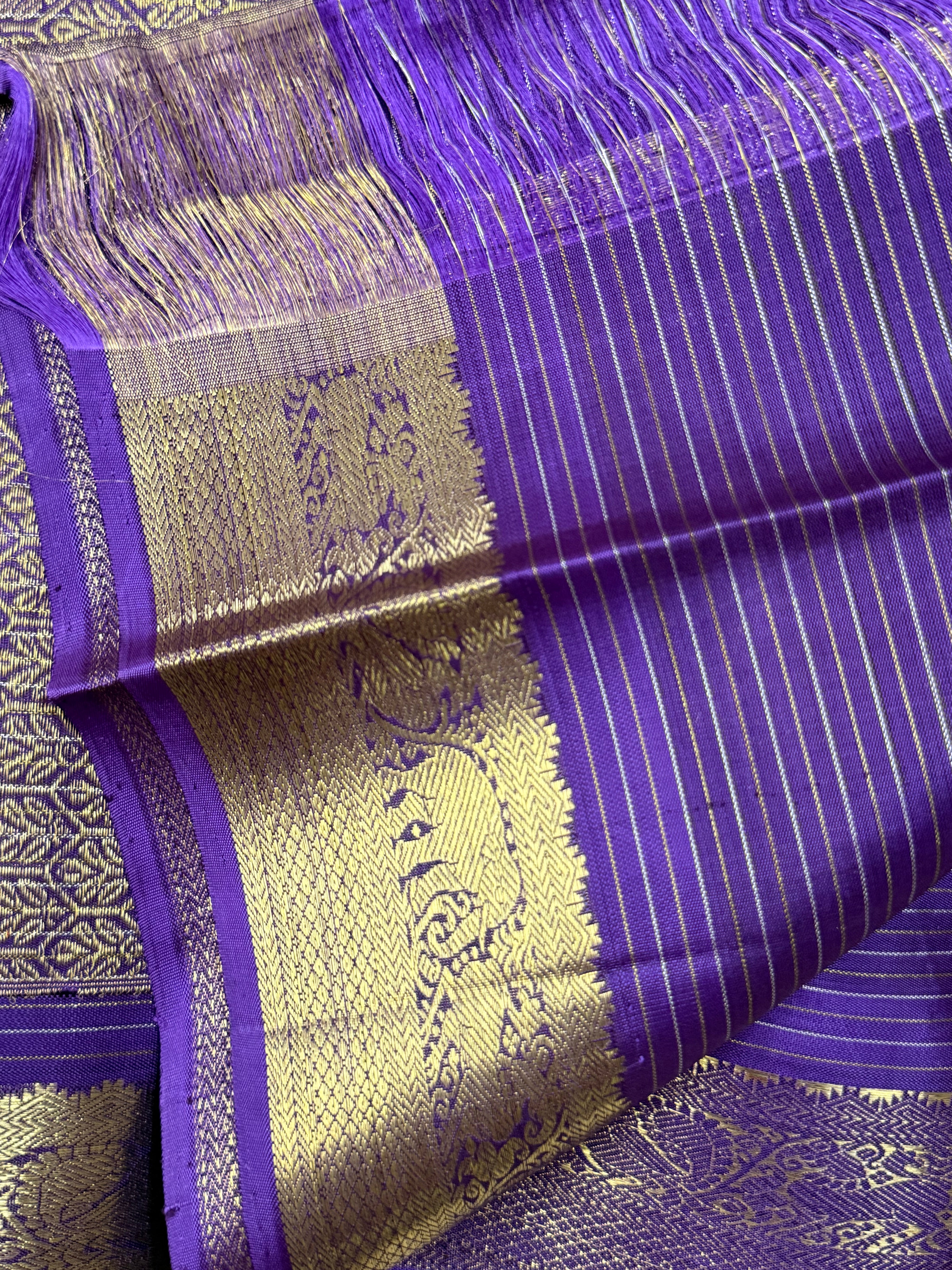 Aubergine thantikambi silver and gold zari lines and round butta/ Kanjipuram silk