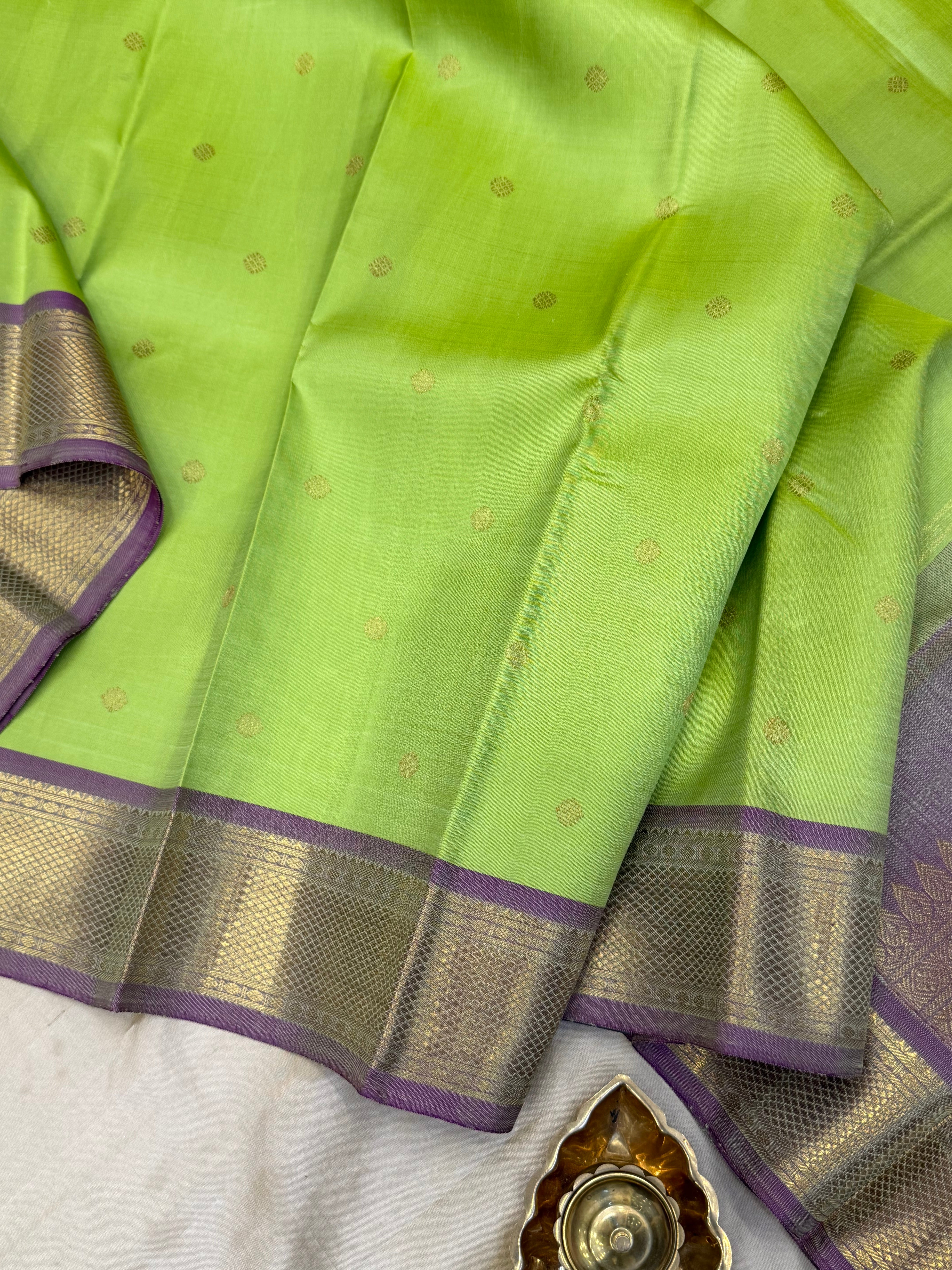 Kalyani : Elakai with lavender pet / kanjipuram silk