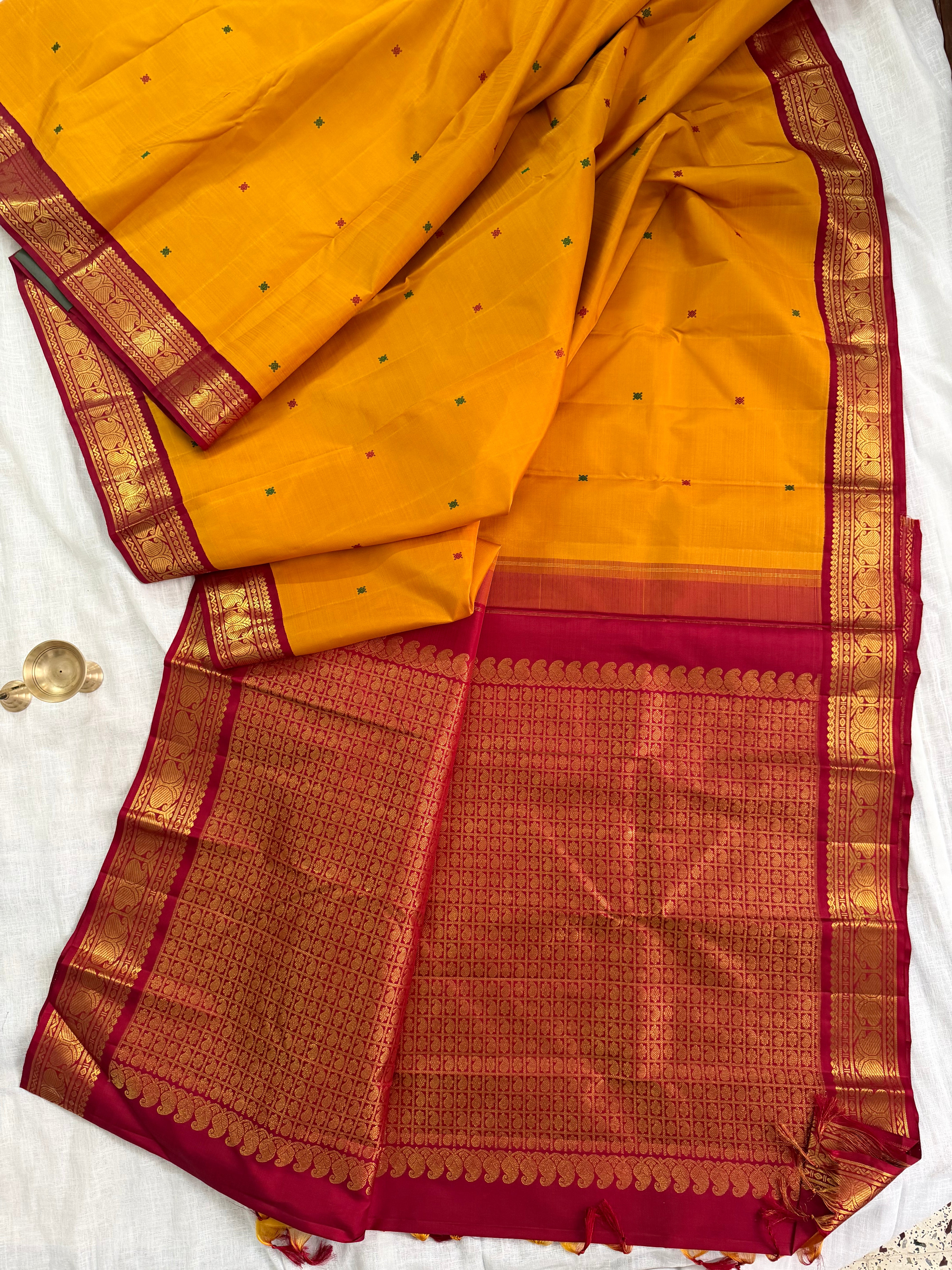 Yellow korvai / Arani silk