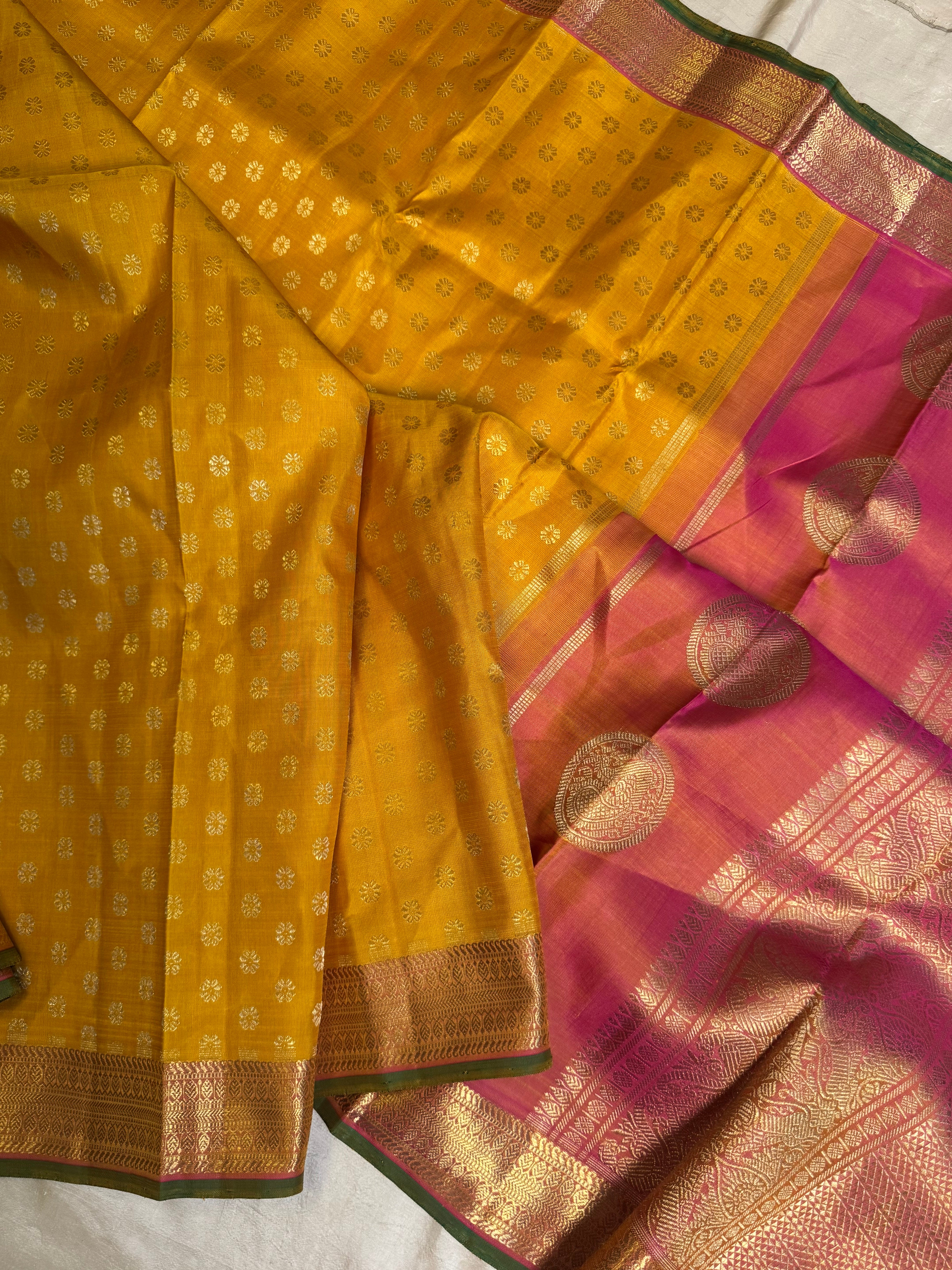 Mustard yellow Kamalam Butta / Kanjipuram silk