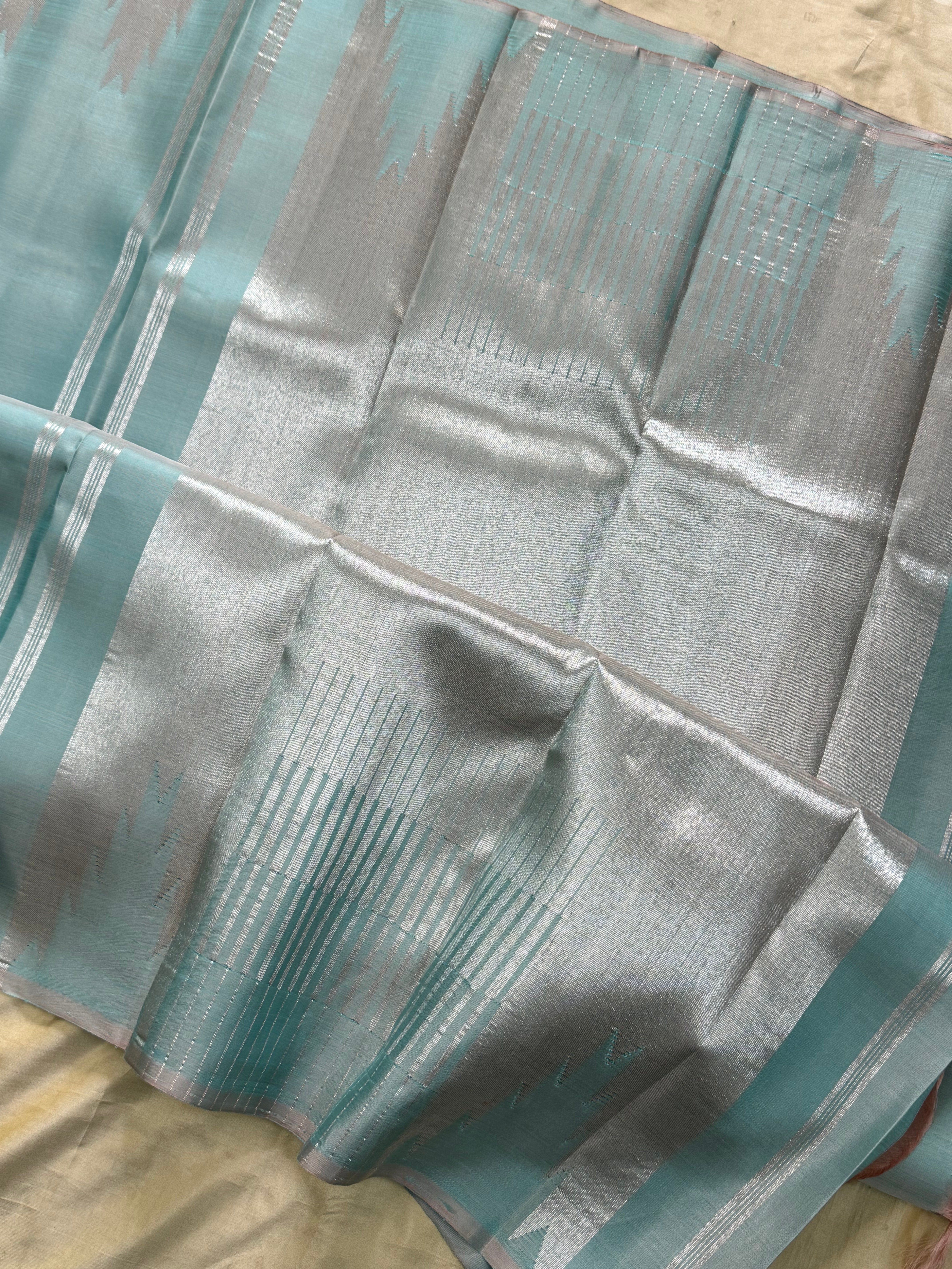Powder blue silver zari 8 kol temple border/ Kanjipuram silk CLSA8766