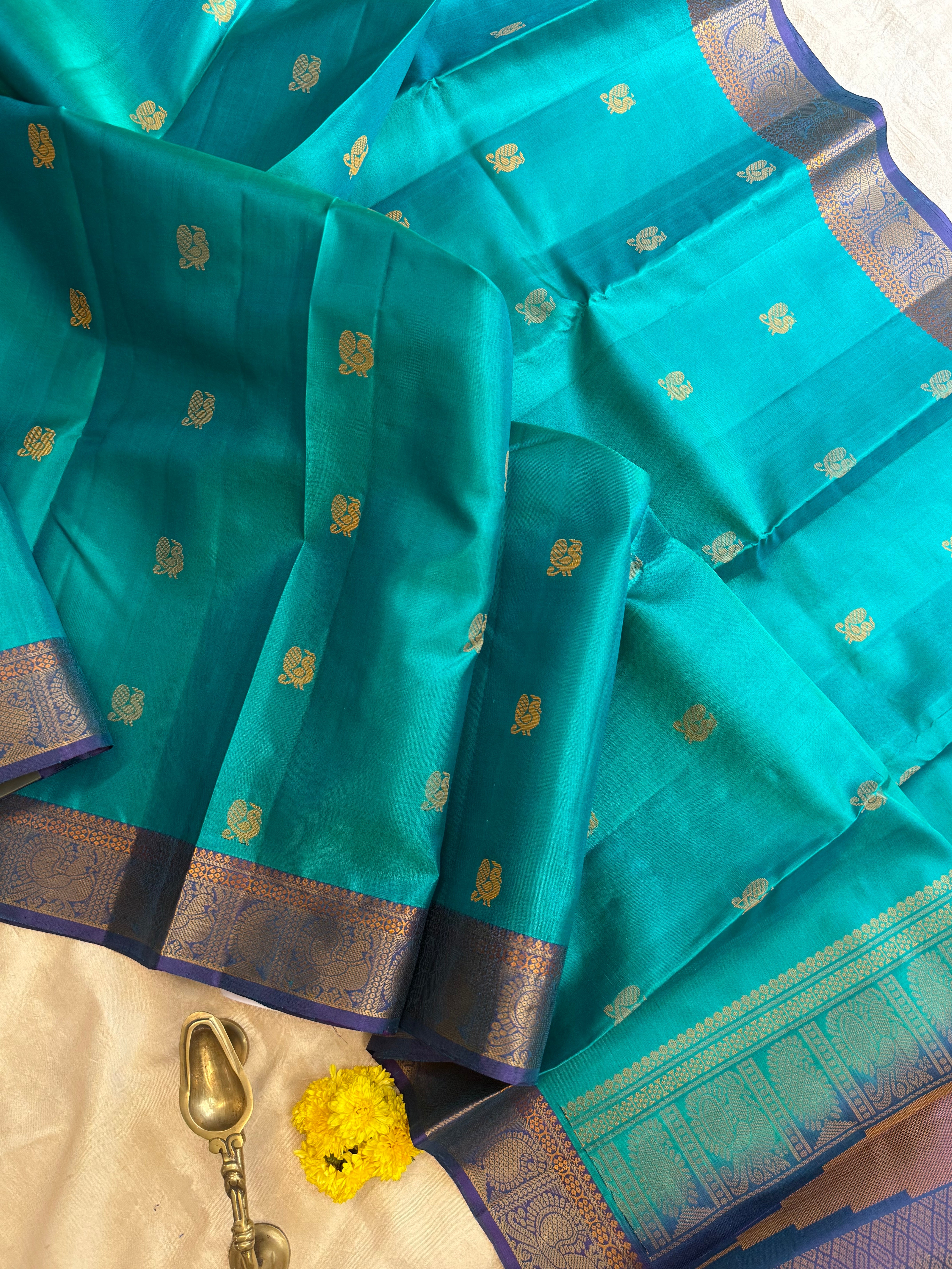 Rama green shot blue / Varnangal soft silk