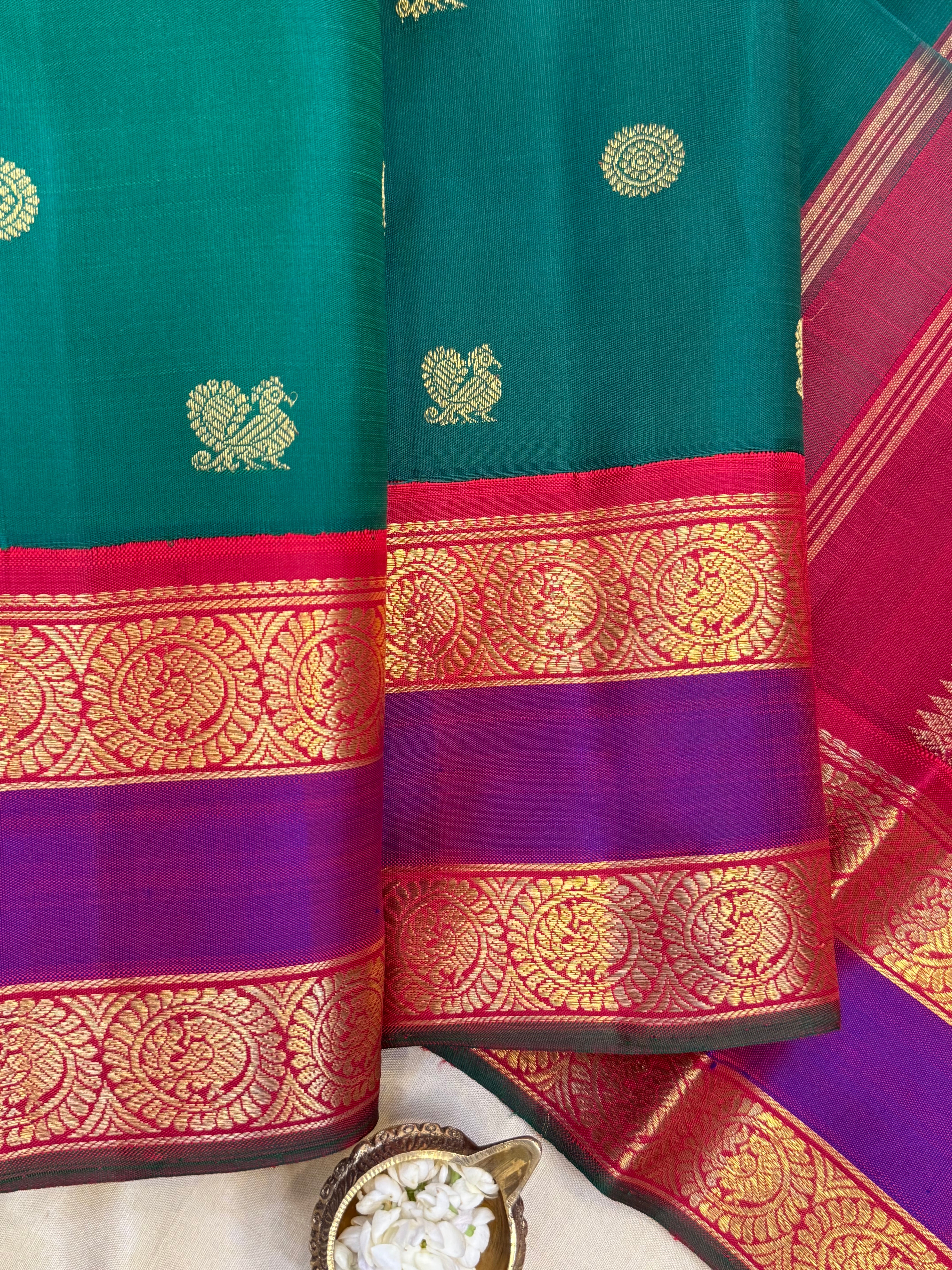 Green and purple Araku rettapet border kai korvai/ Kanjipuram Silk