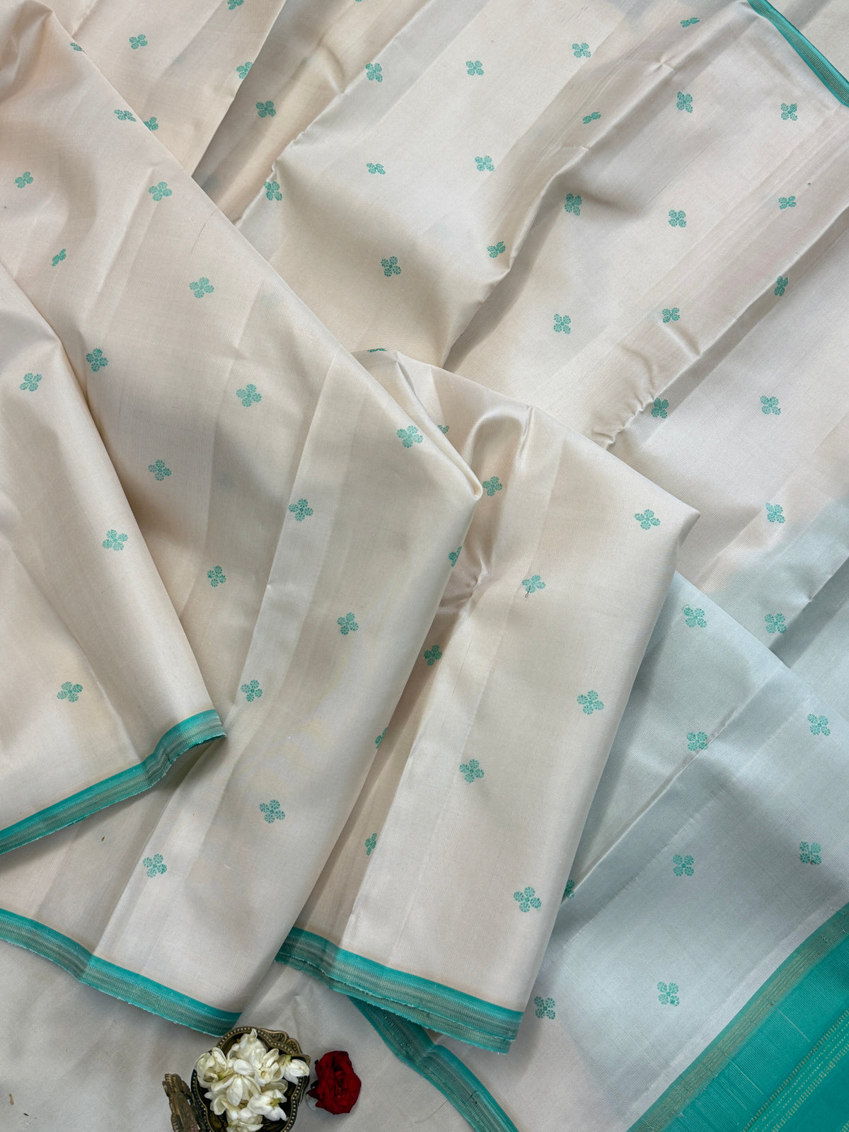 Border less/Kanjipuram silk saree clsa 11691