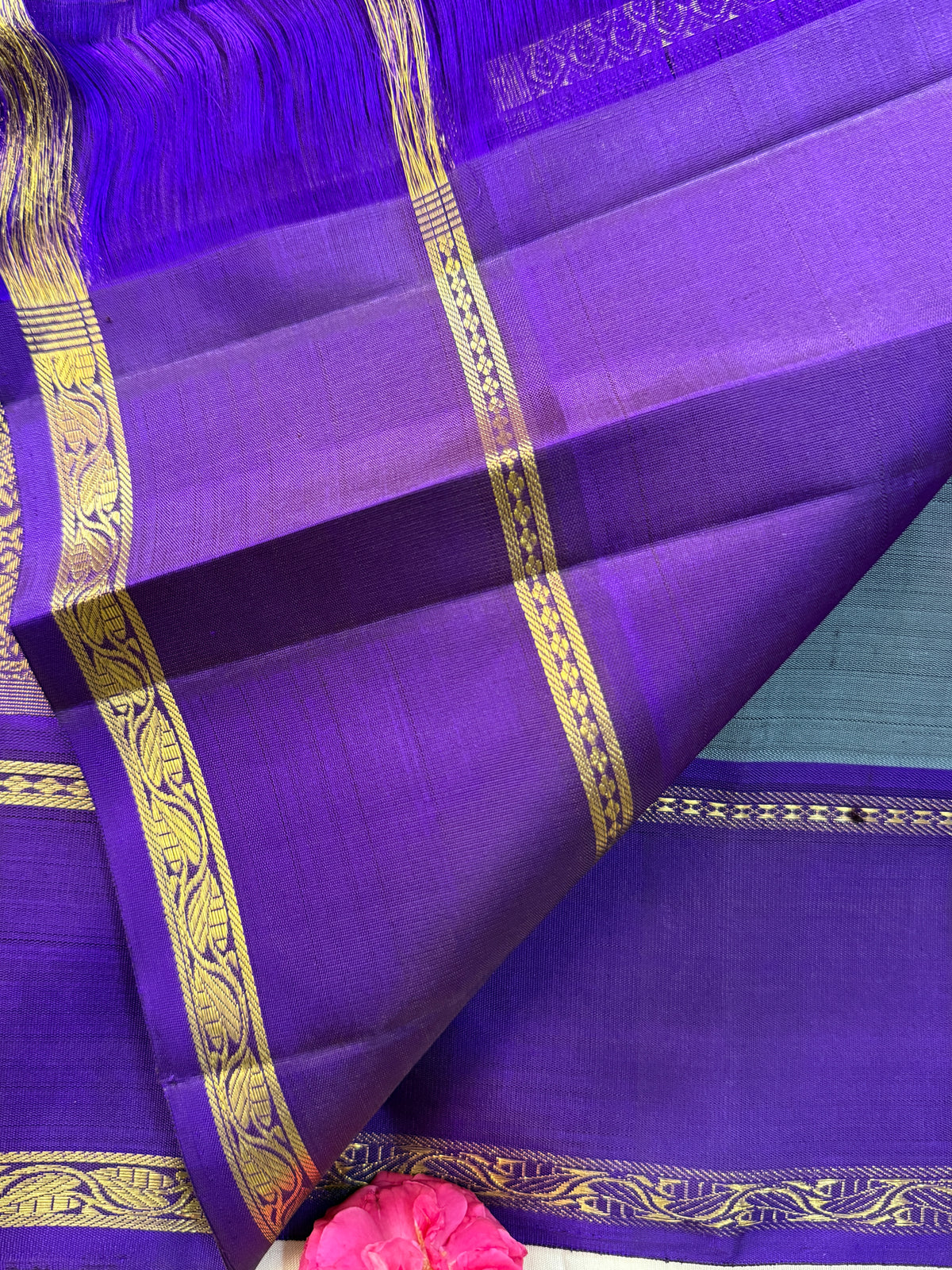 Laksham butta with purple retta pet /kanjipuram silkCLSA11359