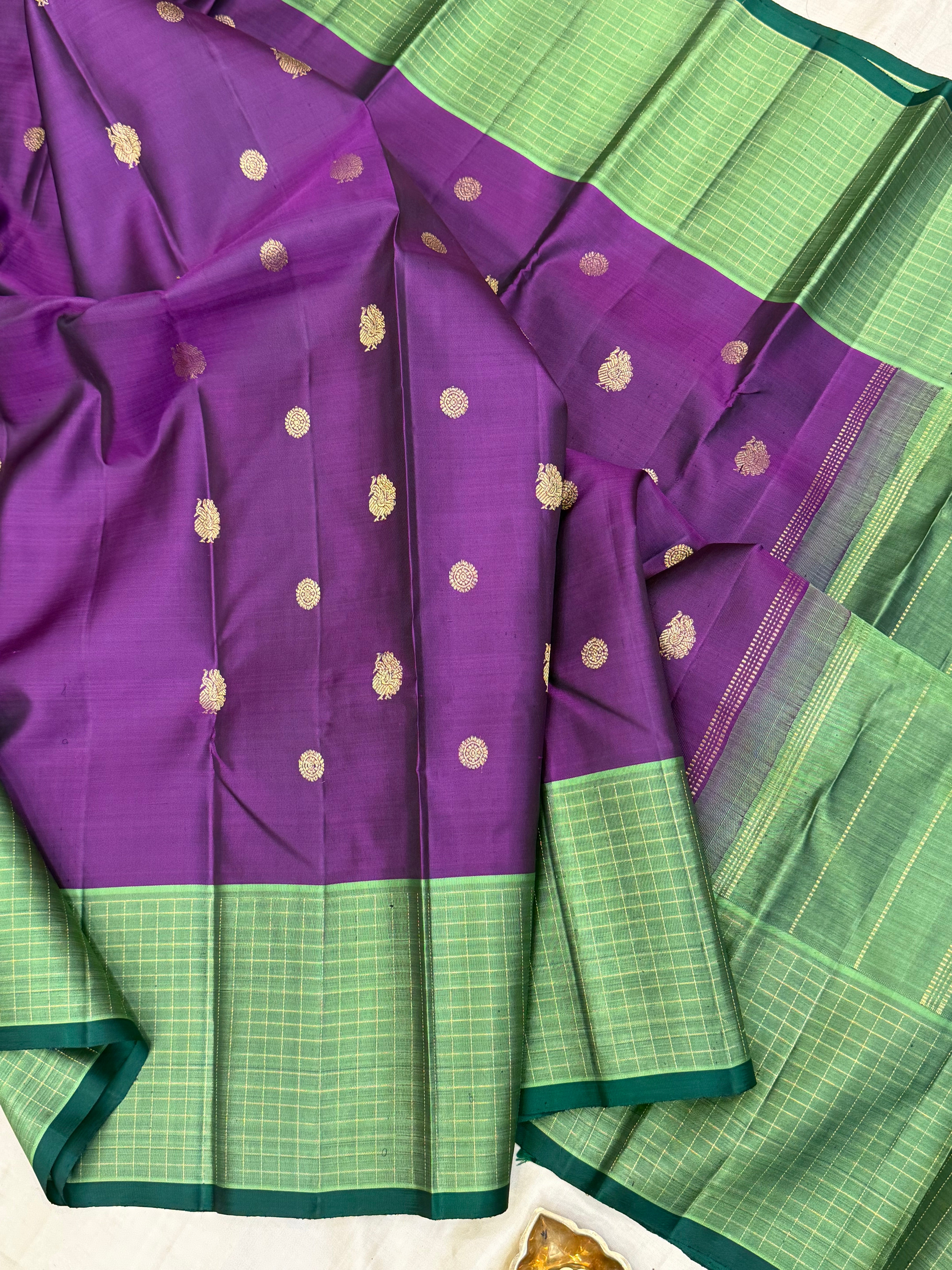 Kalyani: Brinjal Butta border kattam / kanjipuram silk