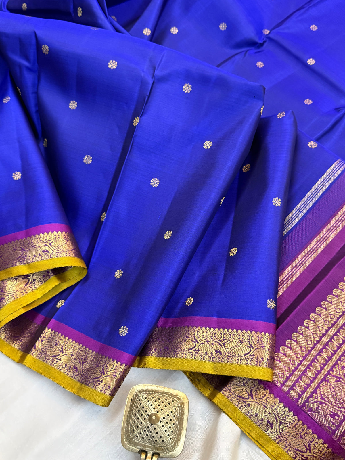Blue body zari butta and small border pure Zari/ kanjipuram silk saree clsa 11996