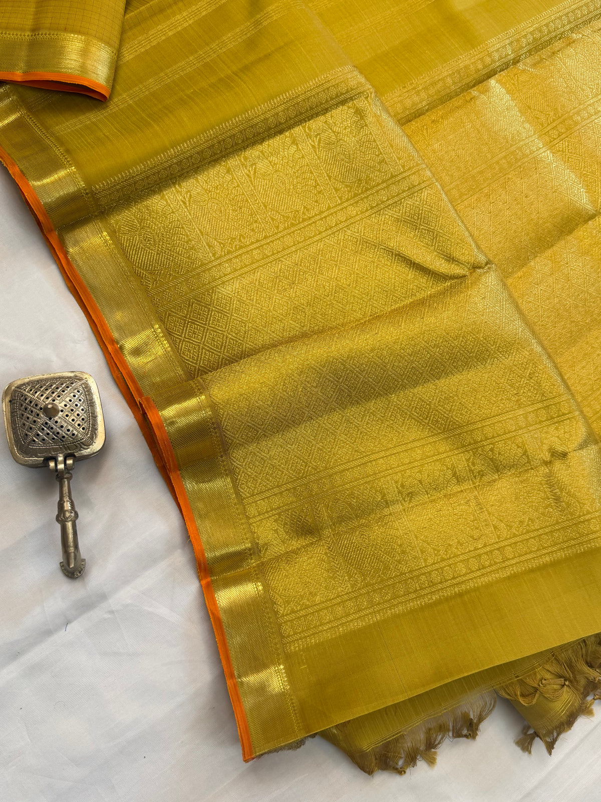 Sampanga podi Kattam / Silk Kanjipuram CLSA10359