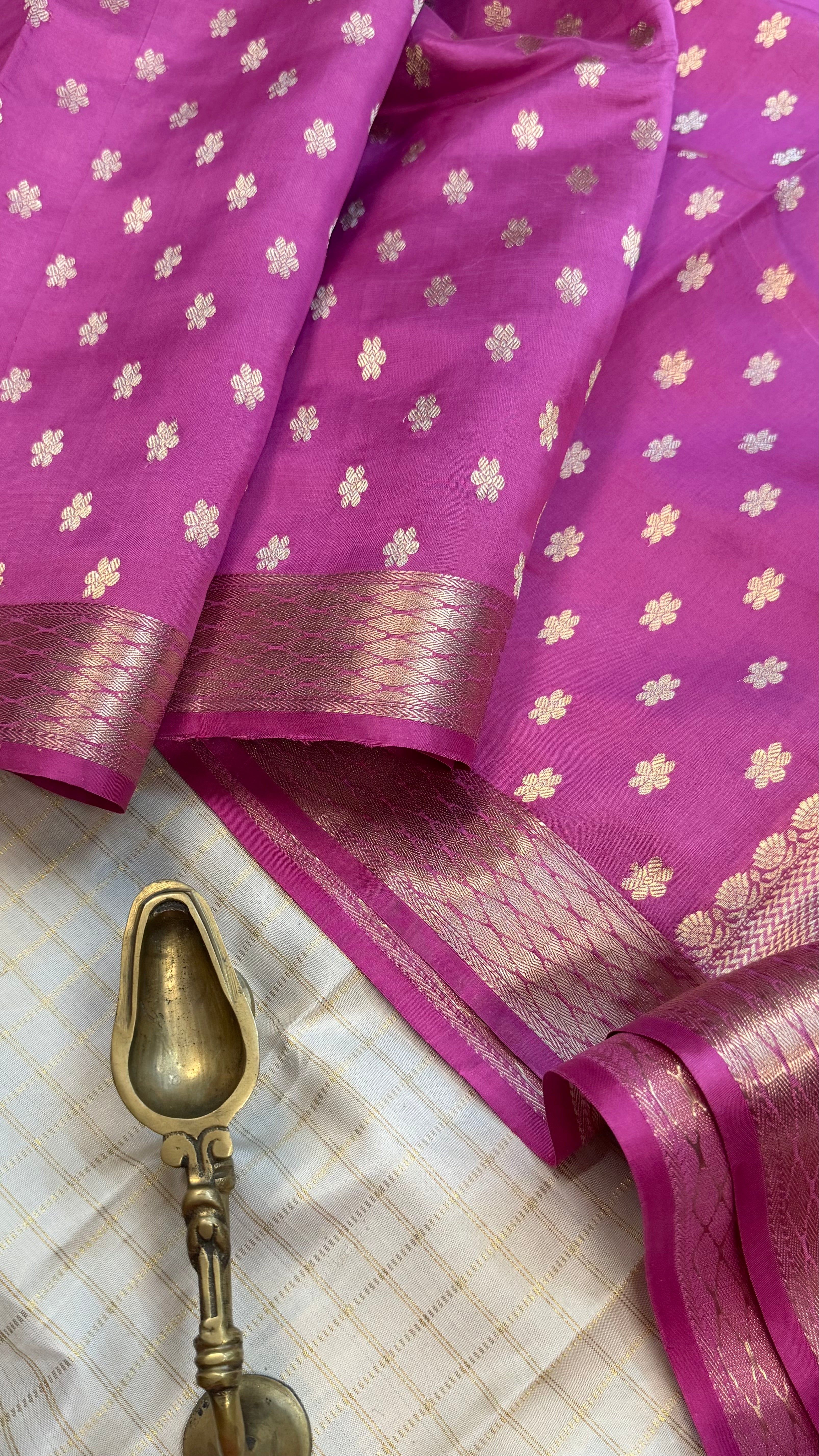 Ahalya bhai border traditional 6 phakri phool ghani Butta Chanderi silk