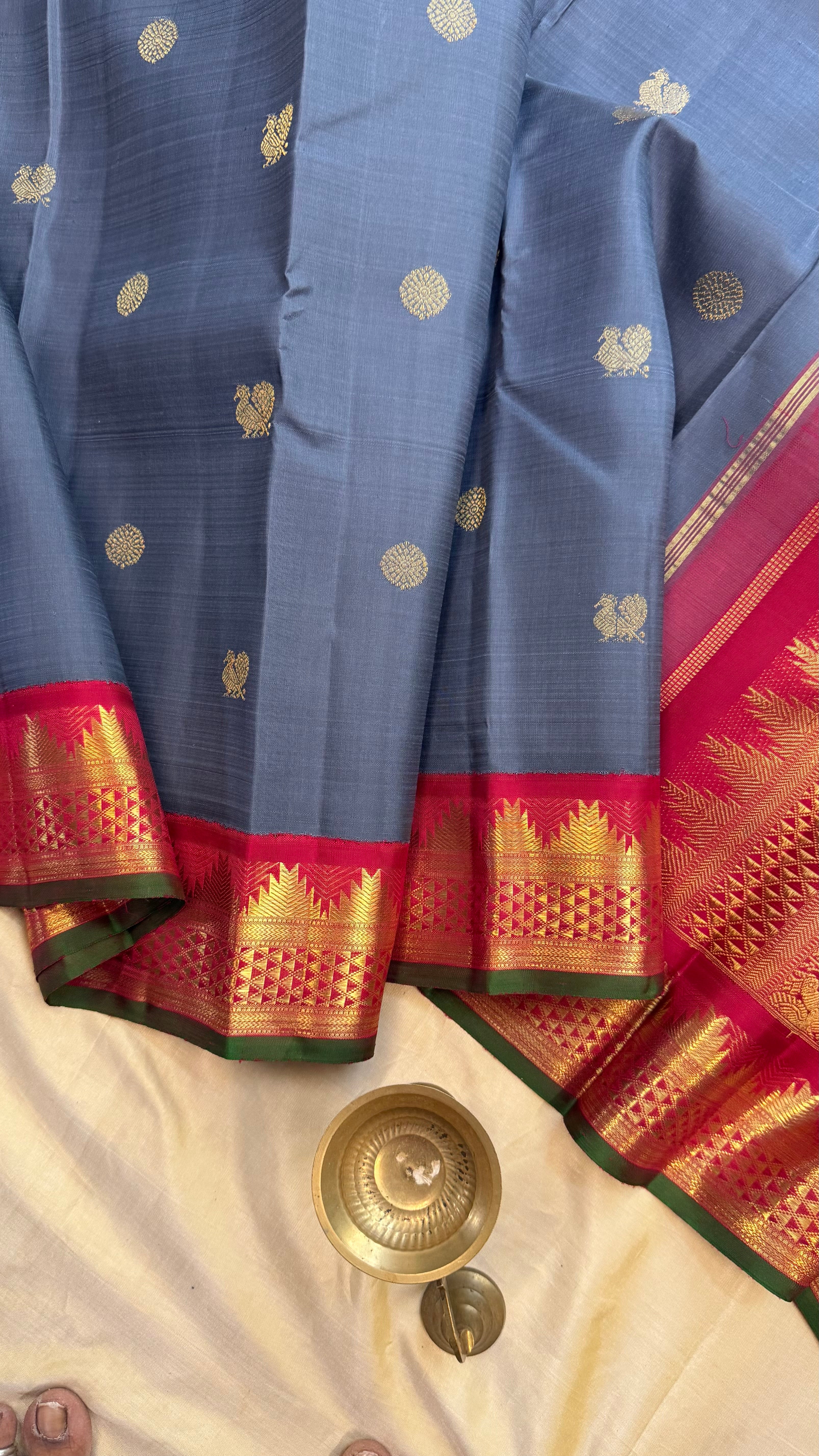 Grey korvai kanjipuram/ Kanjipuram silk