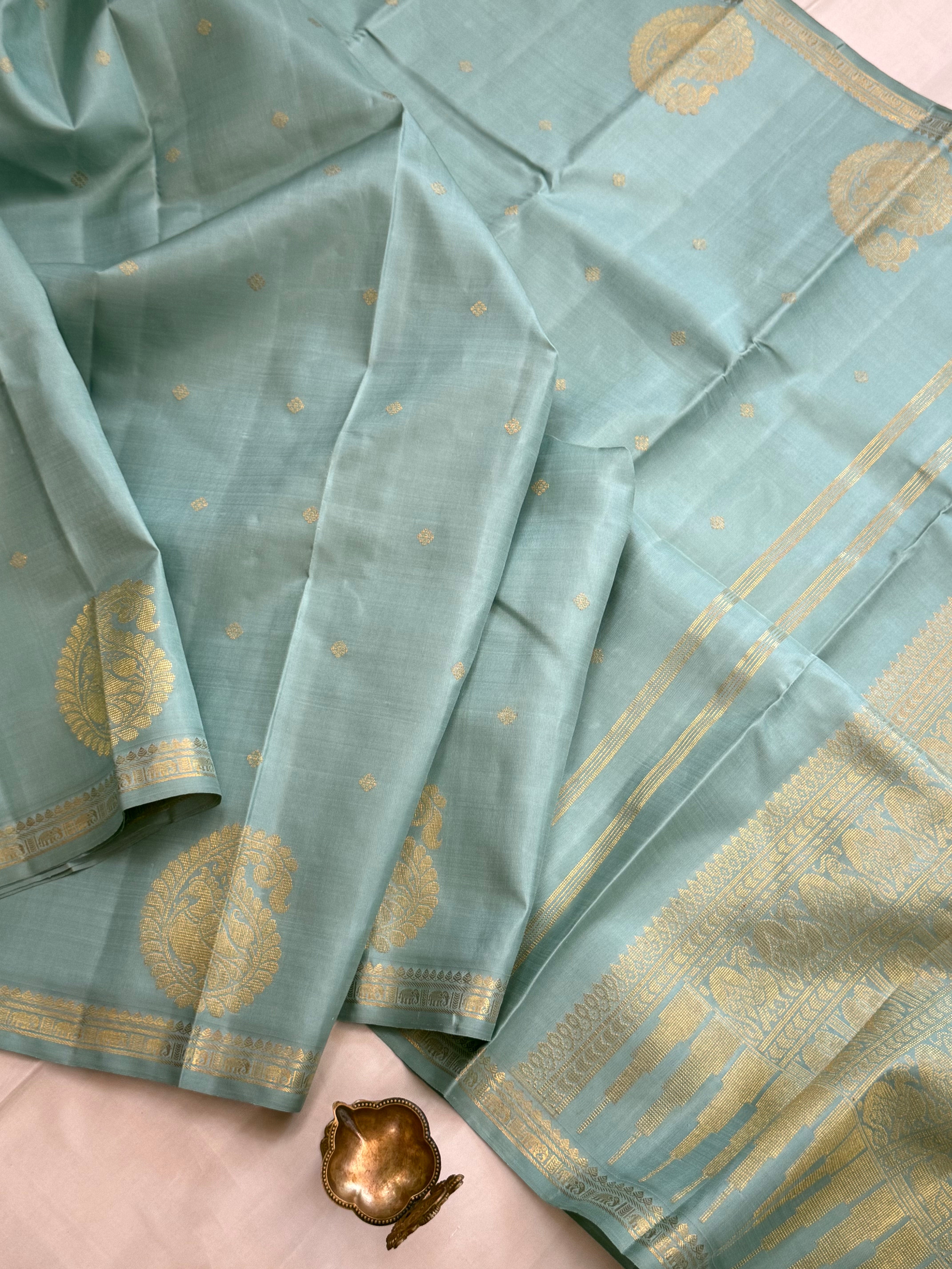 POWDER BLUISH GREEN SHADE ADAI WEAVING / kanjipuram silk CLSA10979