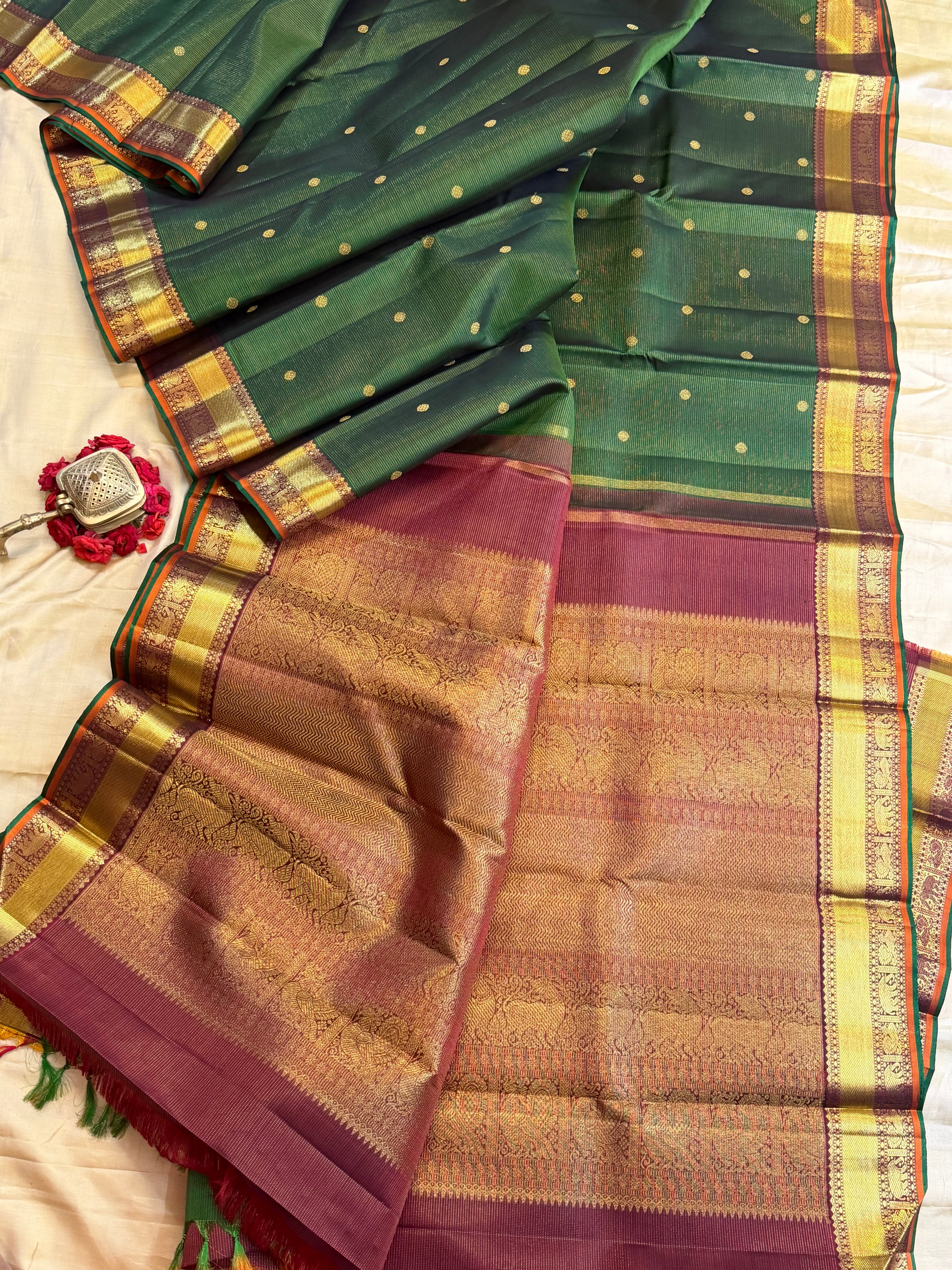 Dark green Vairaoosi / pure Zari Kanjipuram silk
