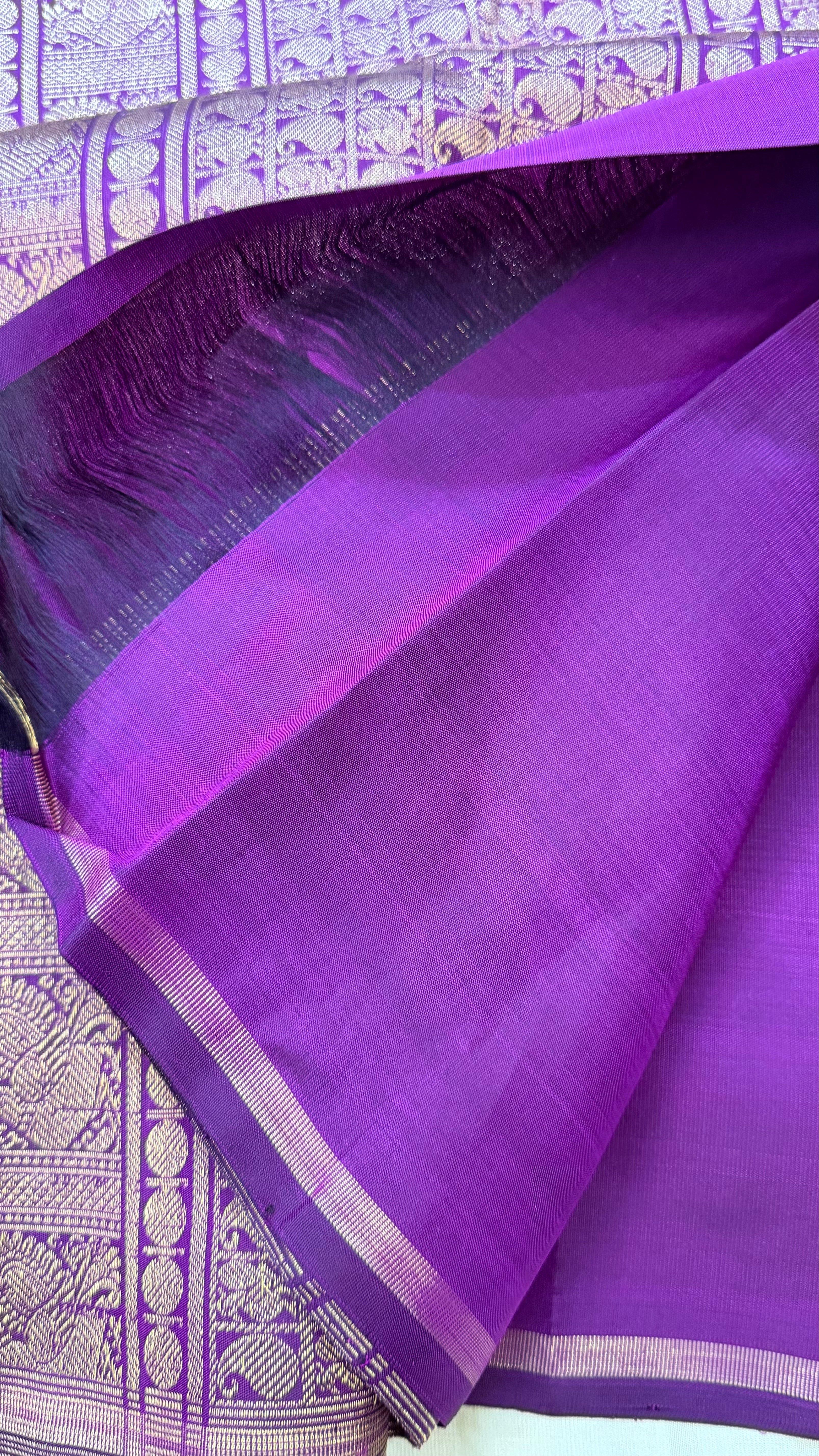 Purple shot rudraksham butta borderless/ Kanjipuram silk