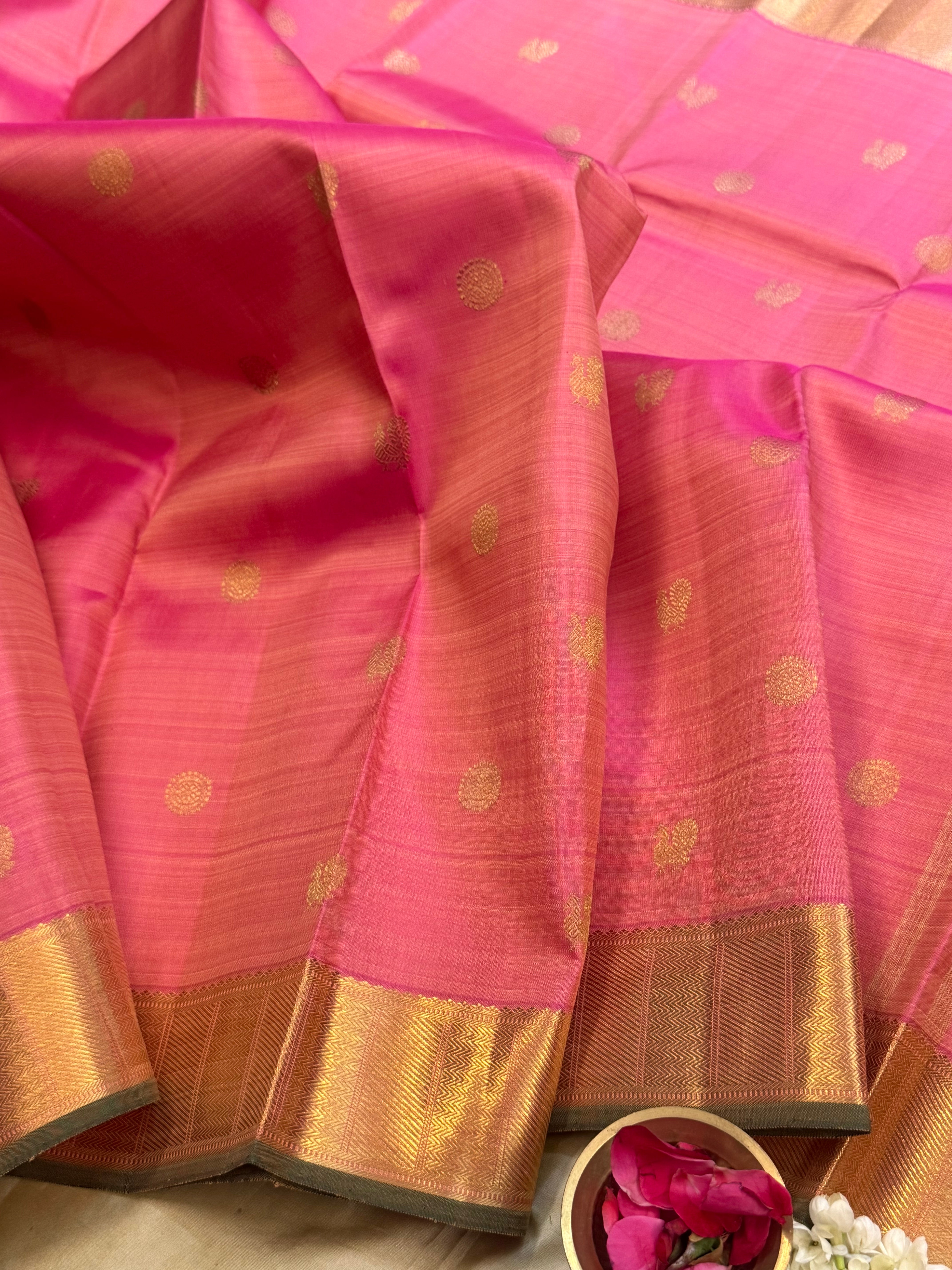 Onion pink annam chakram / Kanjipuram silk