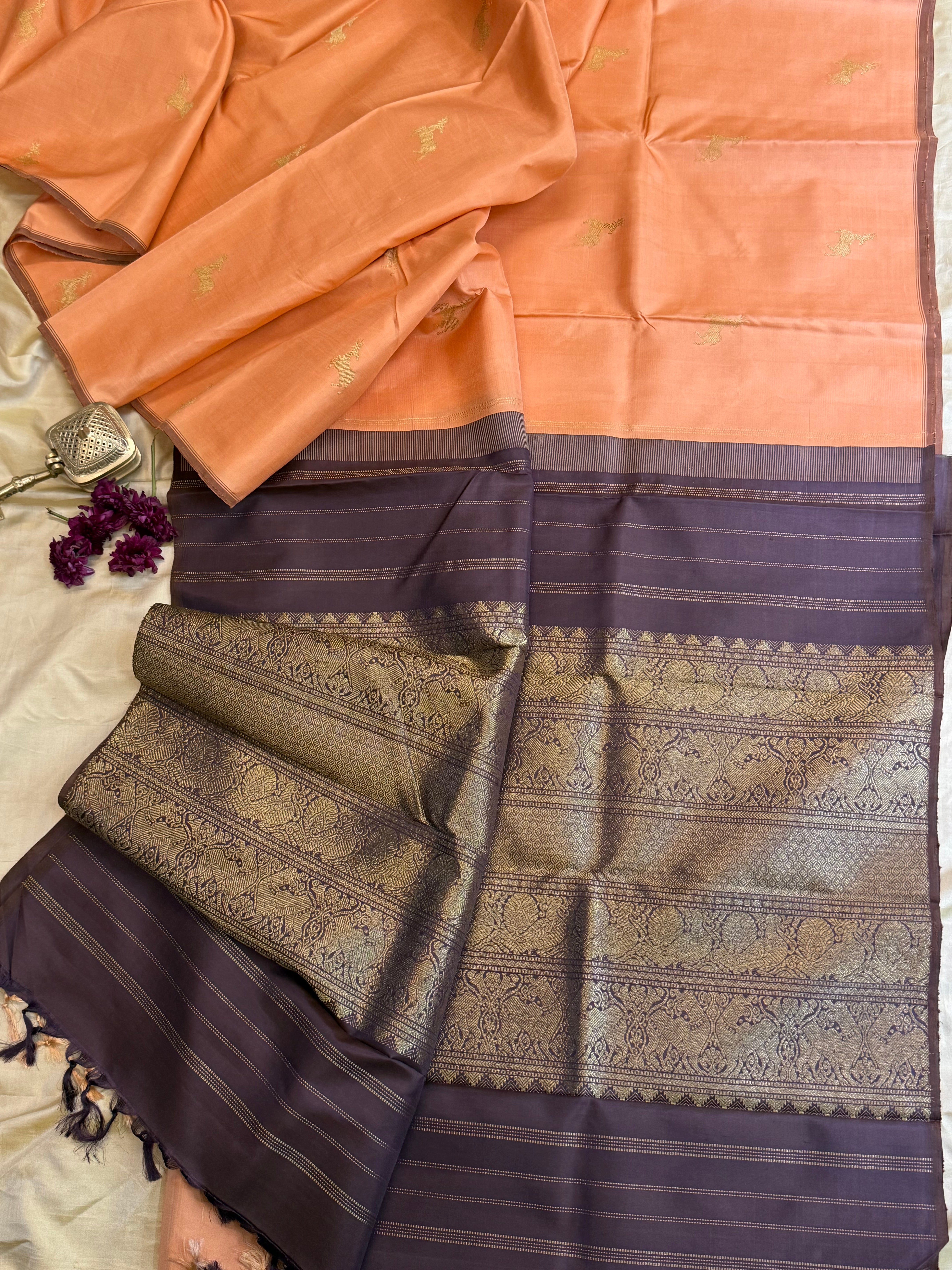 Peach maan butta borderless/ Kanjipuram silk