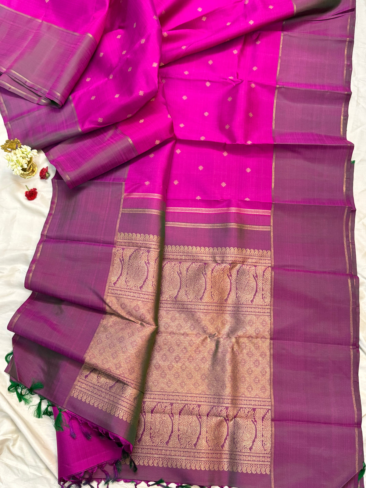Magenta pink body with retta pet border CLSA12819