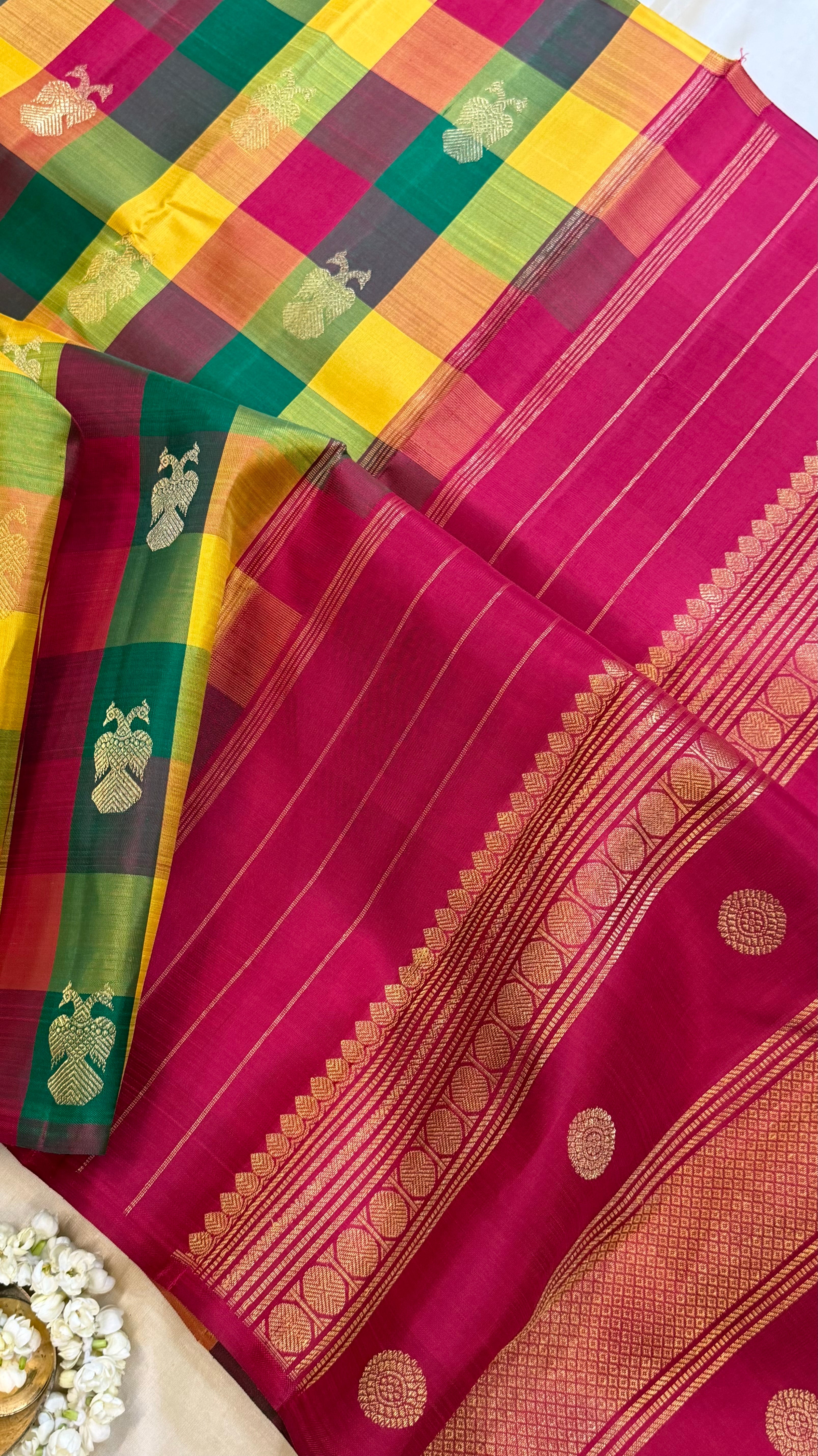 Paalum pazhamum checks Iruthalaipakshi butta/ kanjipuram silk