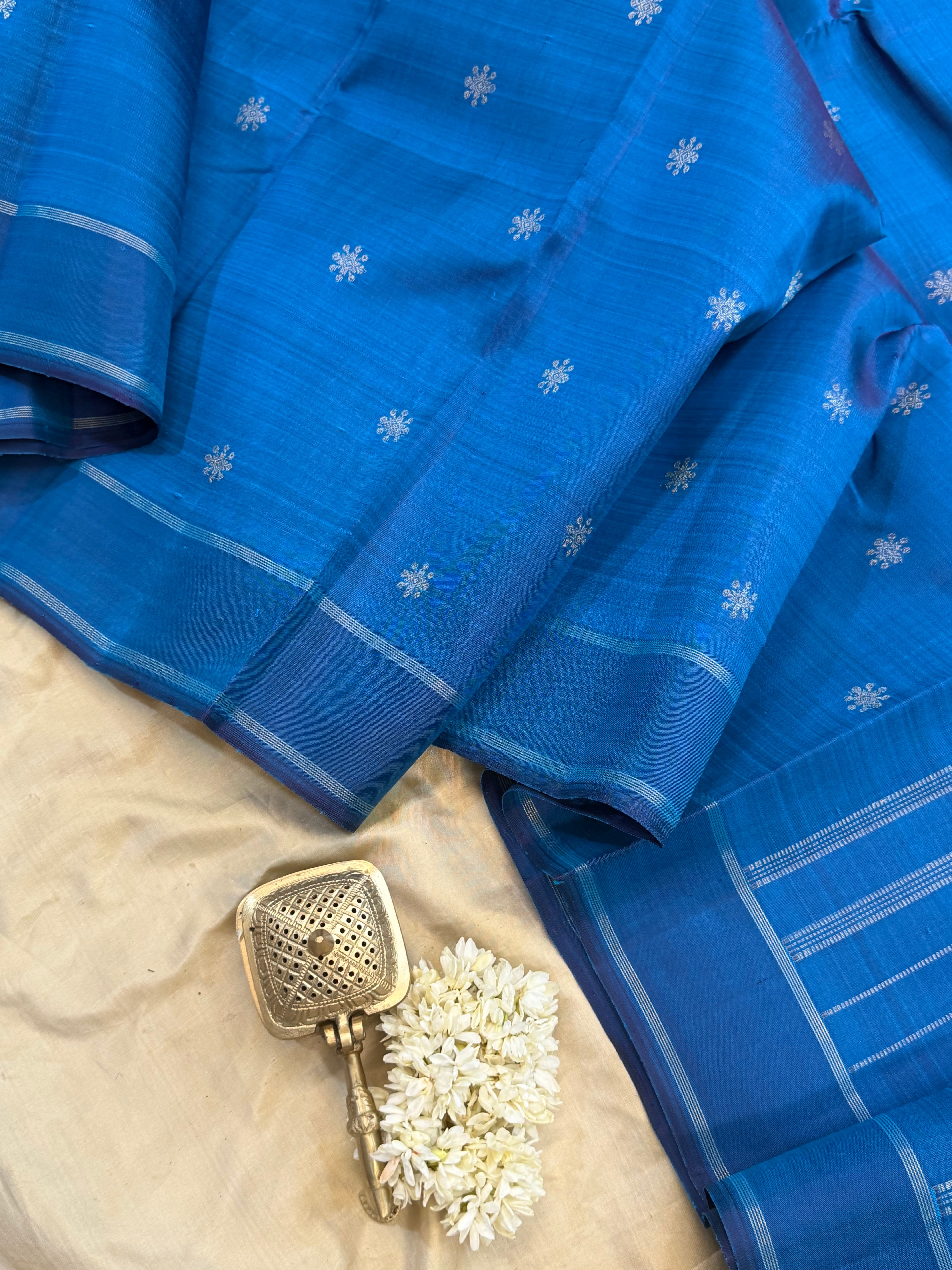 Double tone blue Kamalam Butta pure Kanjipuram silk CL9798