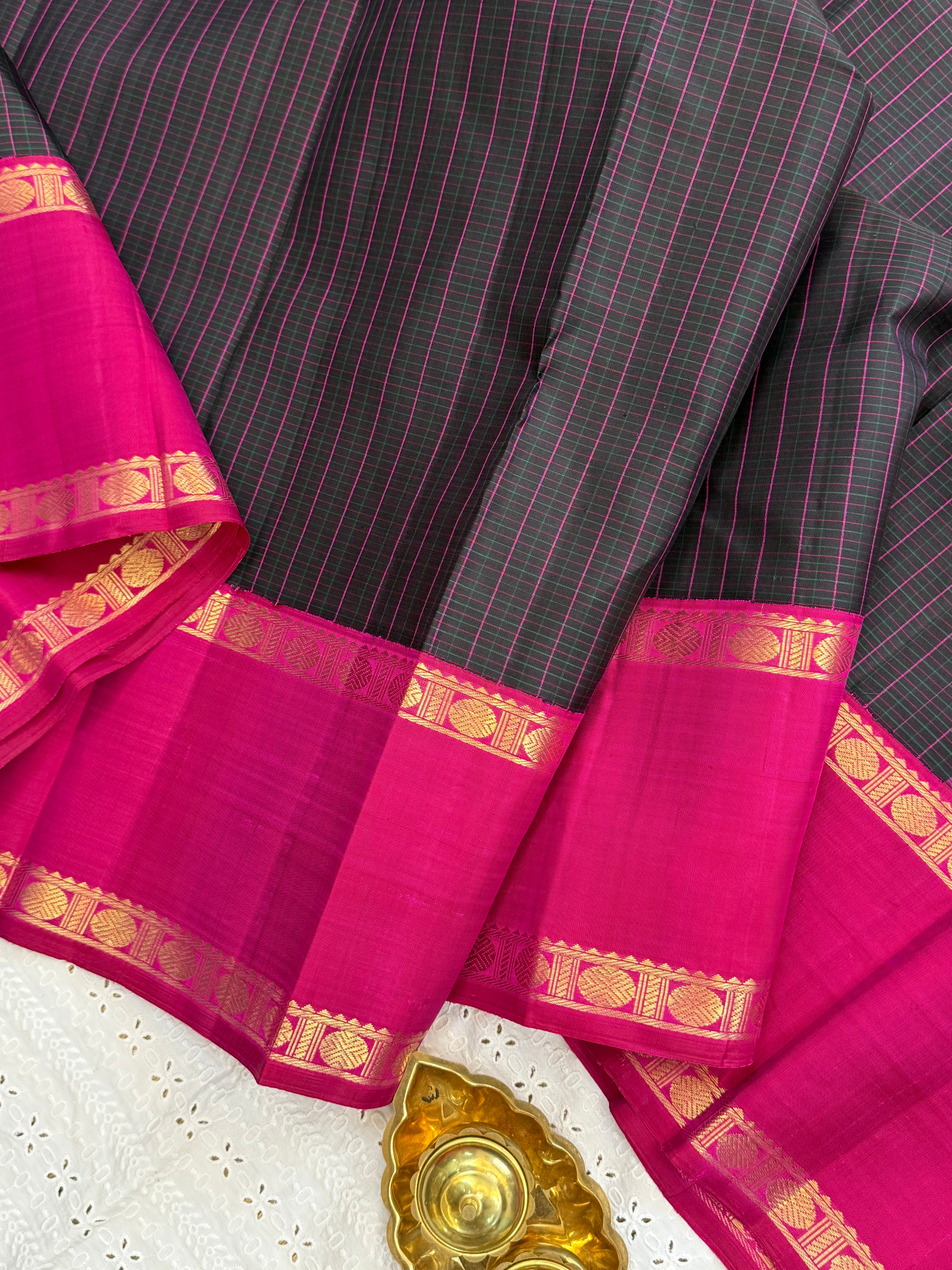 Black vintage kattam rettapet border/ Kanjipuram silk CL8449