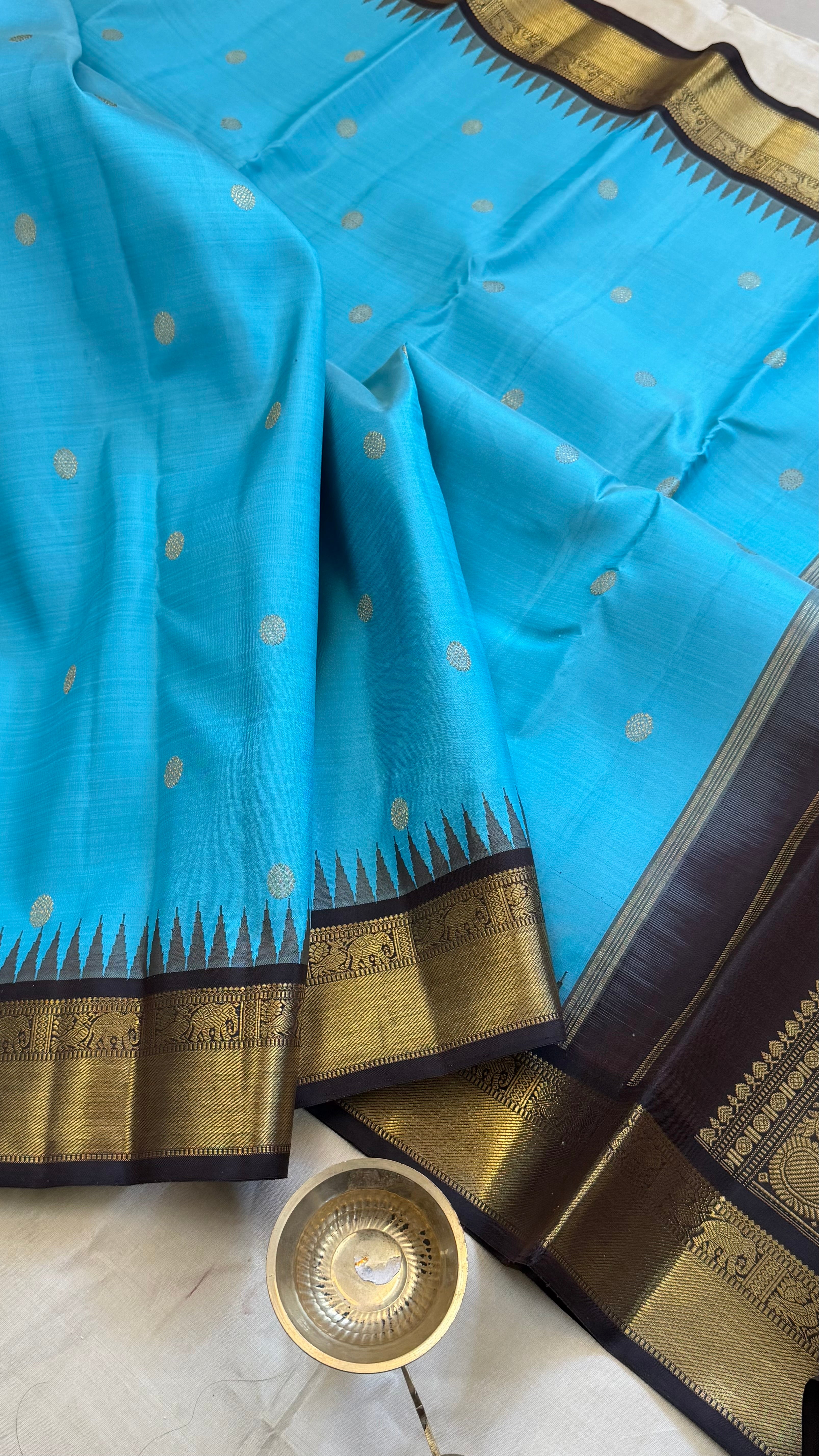 Light Aanadha blue and coffeebrown kai korvai/ Kanjipuram Silk