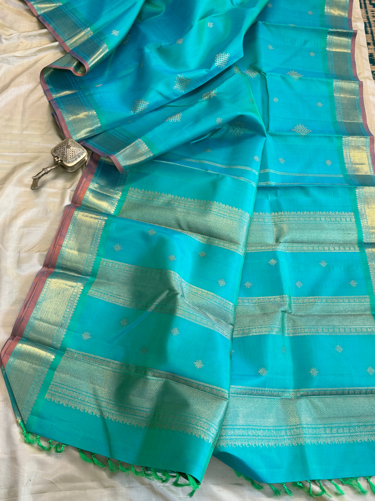 Sea green Kolam Butta pure Kanjipuram silk