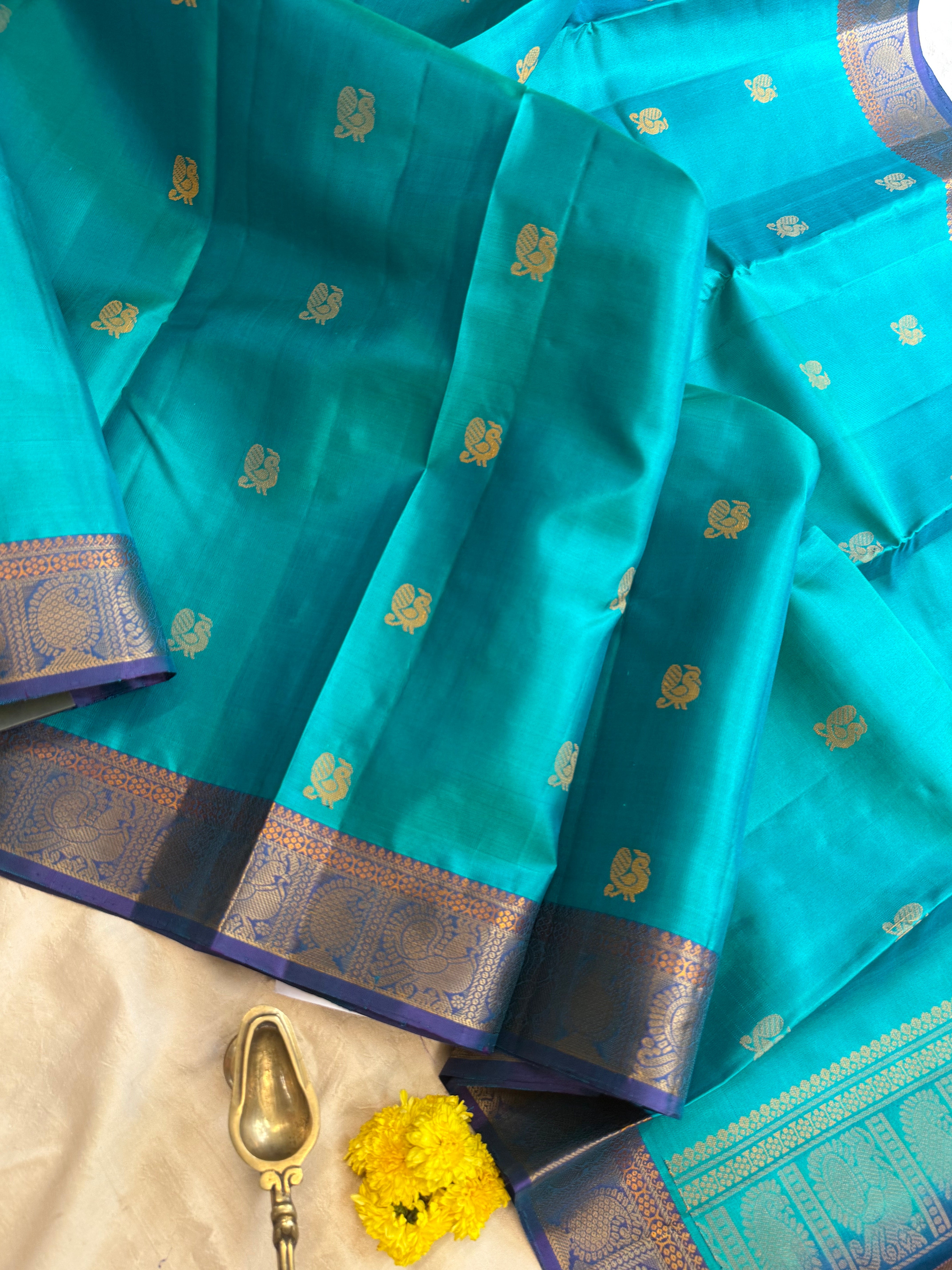 Rama green shot blue / Varnangal soft silk