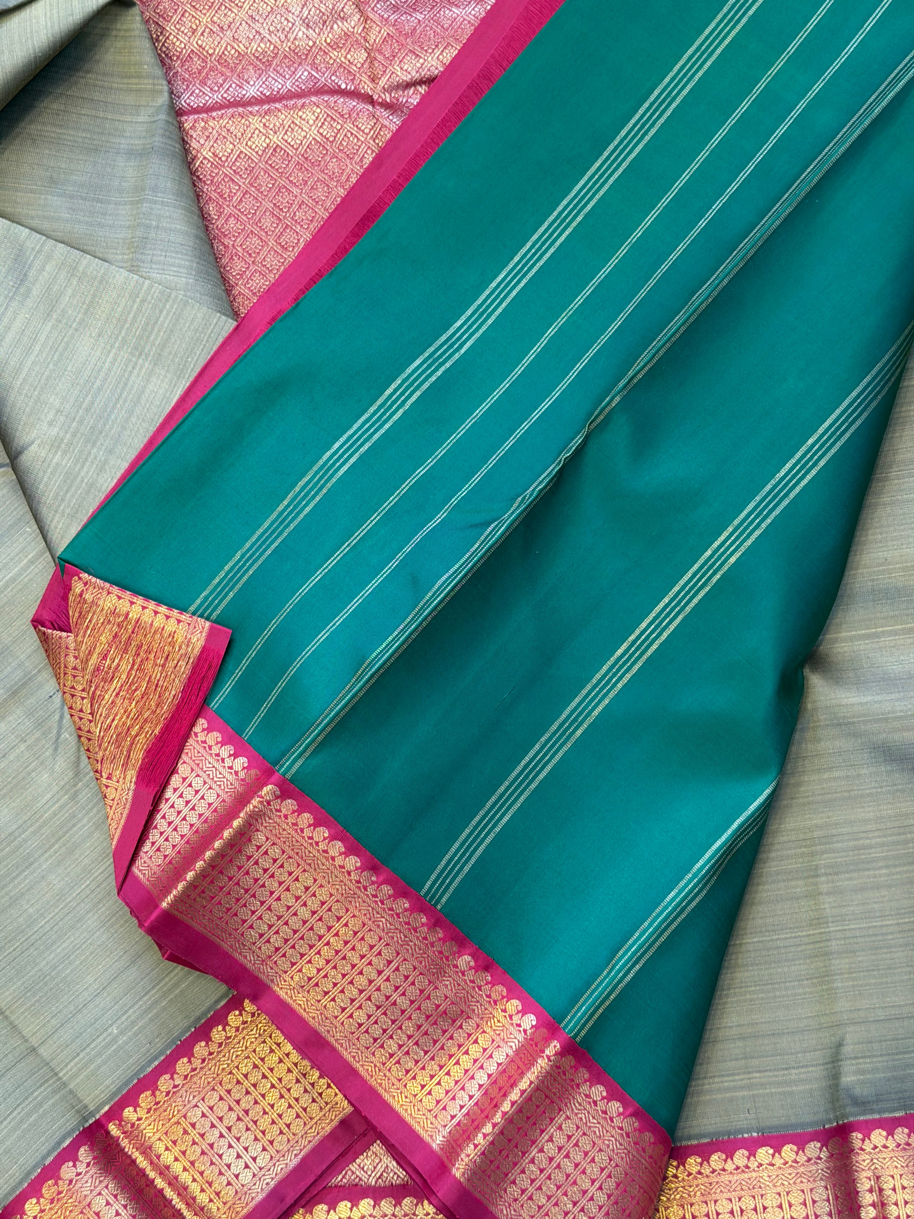 Kaaki Ganga Jamuna double palla Arani saree