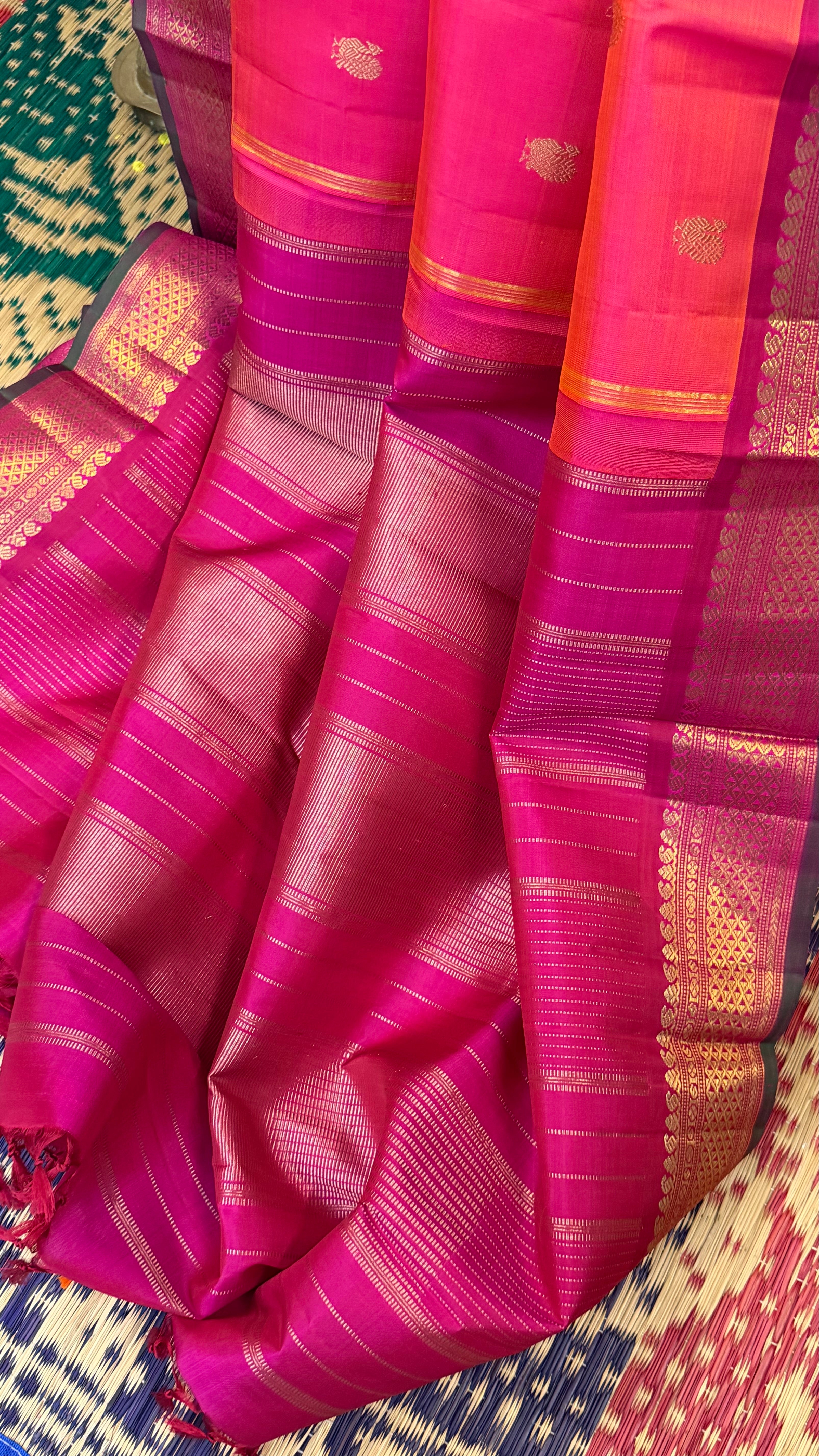 Swapnam :Kangambaram pink border / Kanjipuram silk