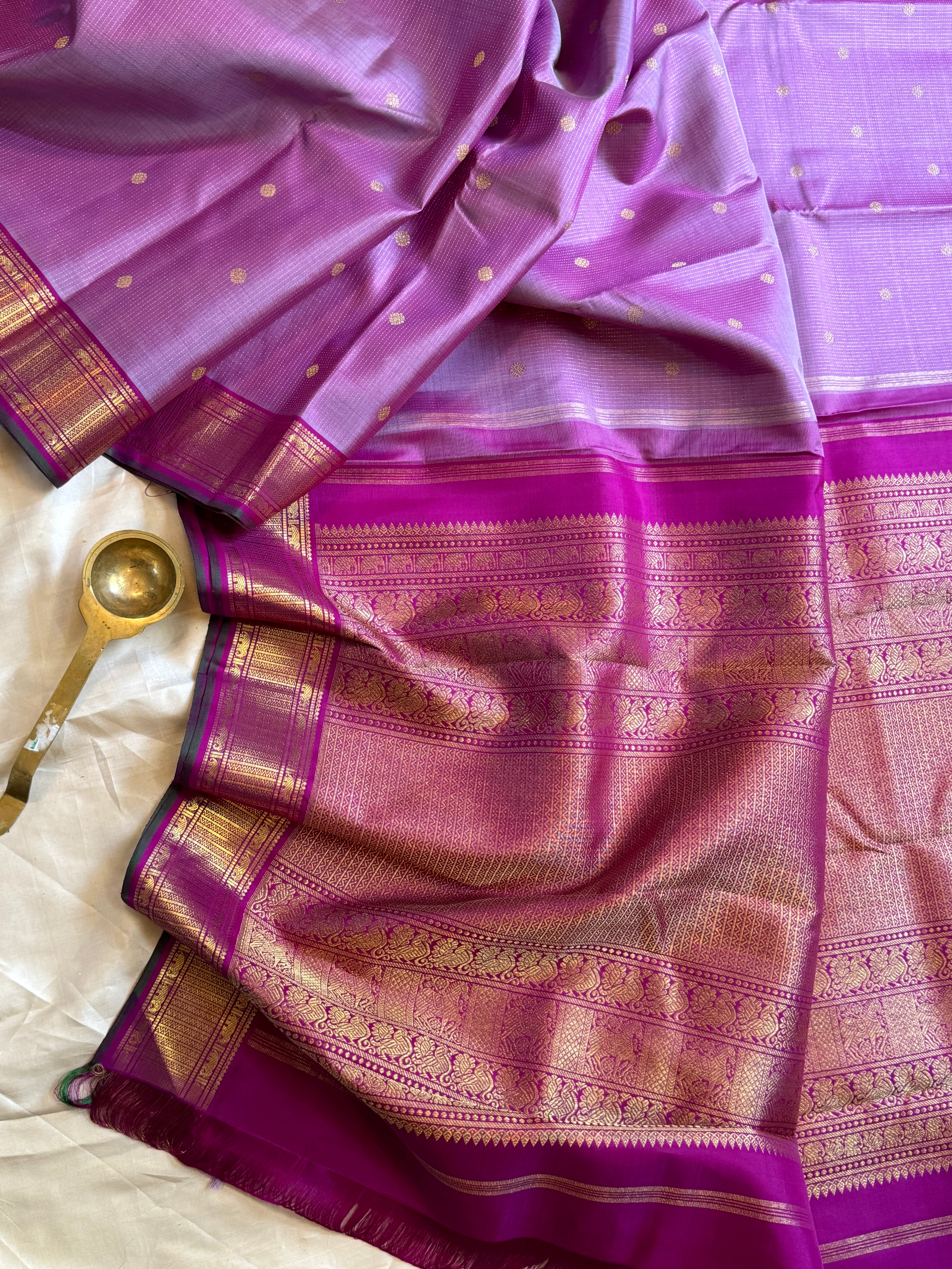 Dual tone oosivanam kanjipuram silk