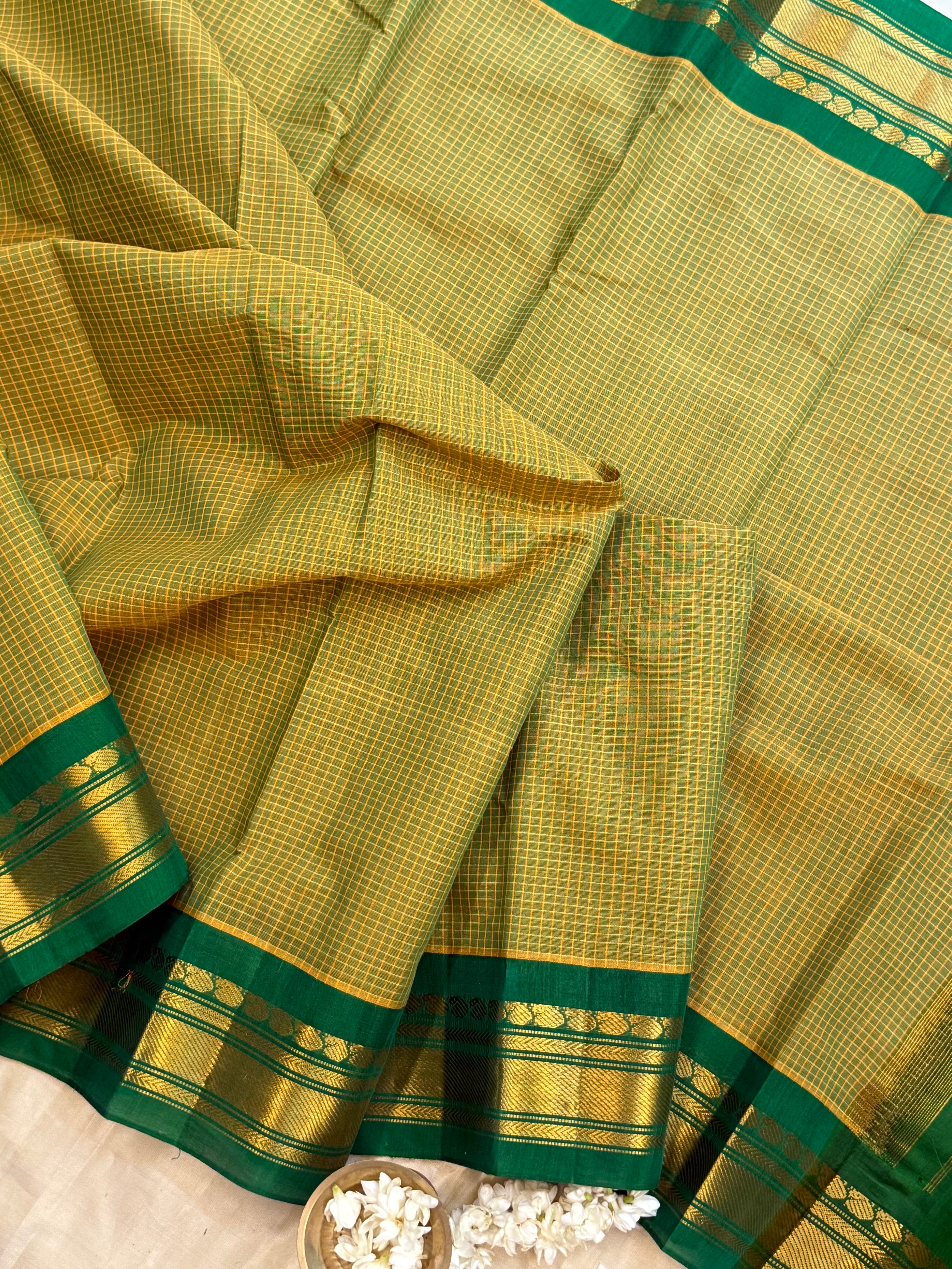Olive green and dark green korvai / Gadwal Cotton ( No Blouse)